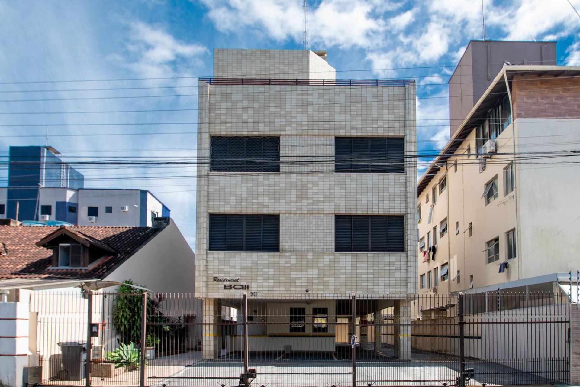 Apto Confortável em Canasvieiras UZ2153