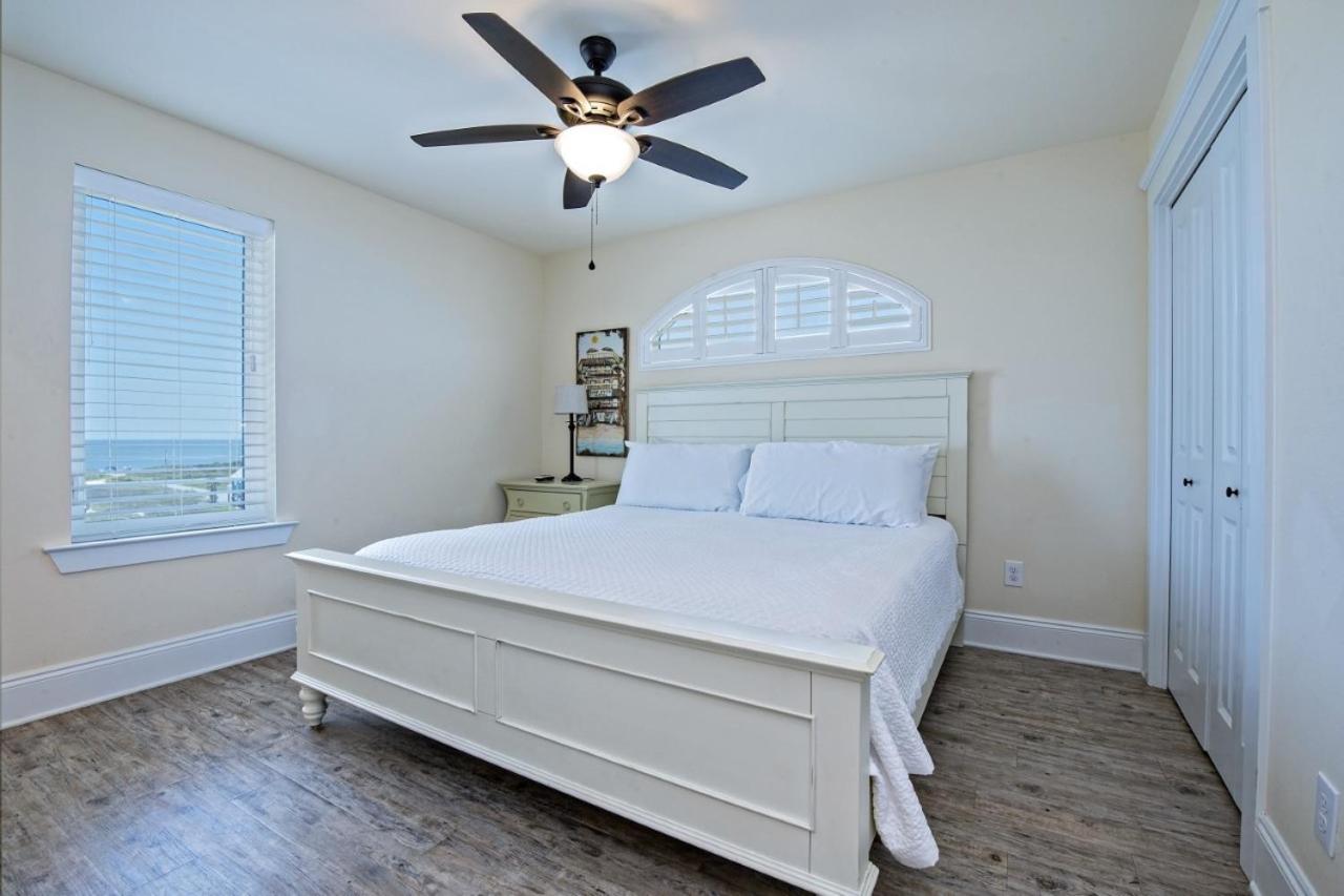 BeachFront 18Bed Pool EasyBreezy