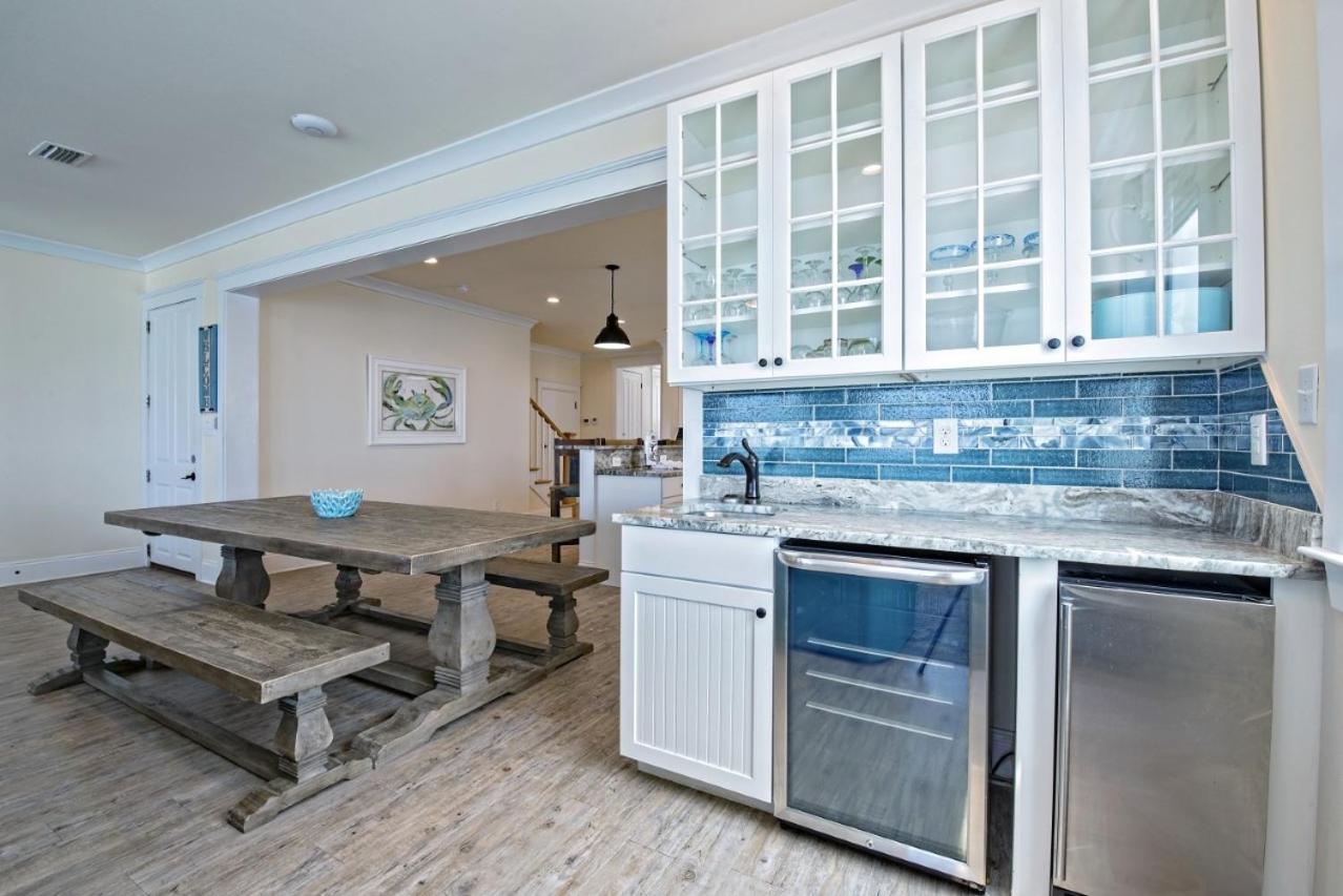 BeachFront 18Bed Pool EasyBreezy