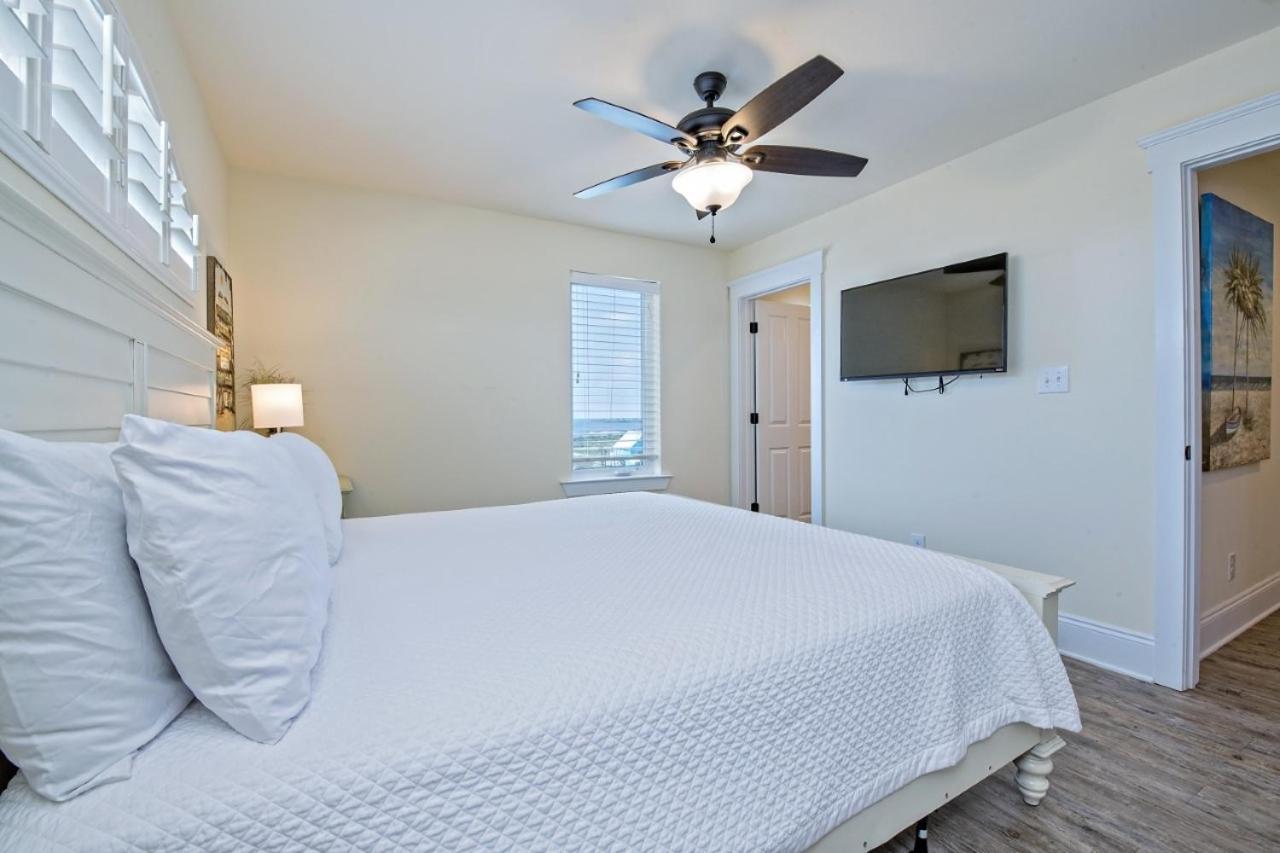 BeachFront 18Bed Pool EasyBreezy