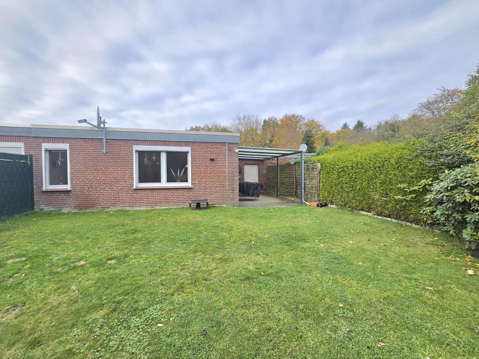 Ferienhaus Lüttje Uttiet mit eingezäunten Garten