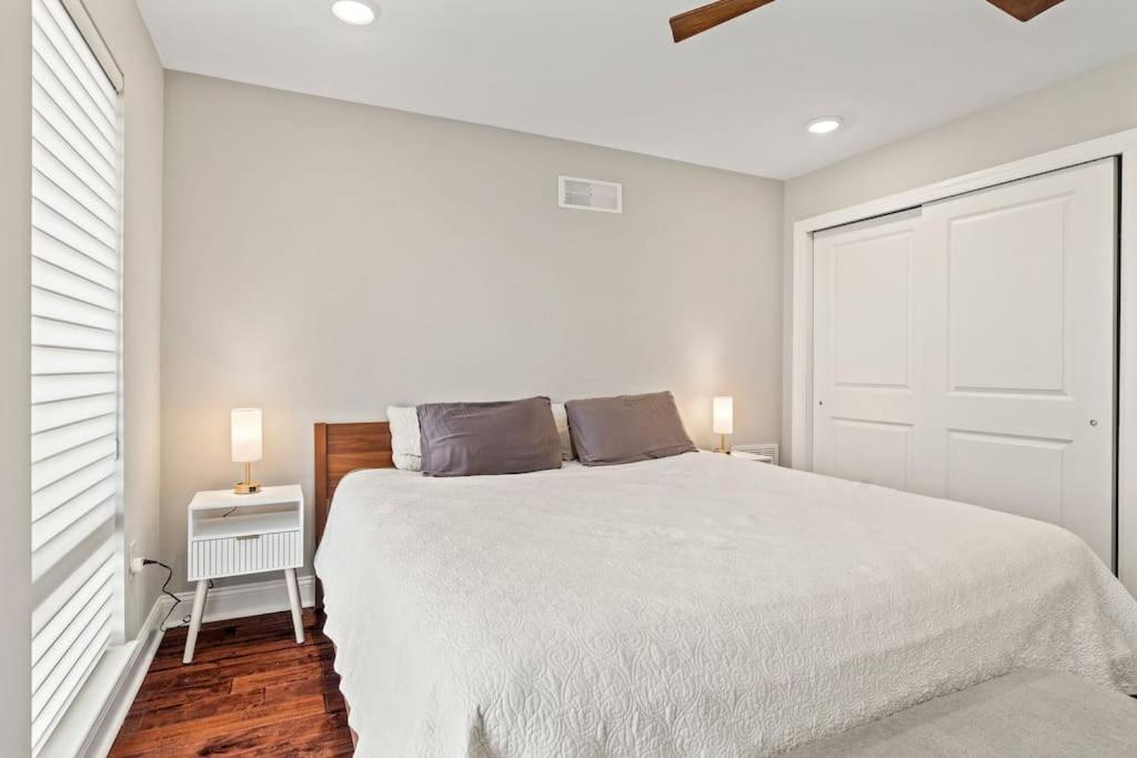South Philly |Pvt Patio| Workspace |Walk Downtown view 3