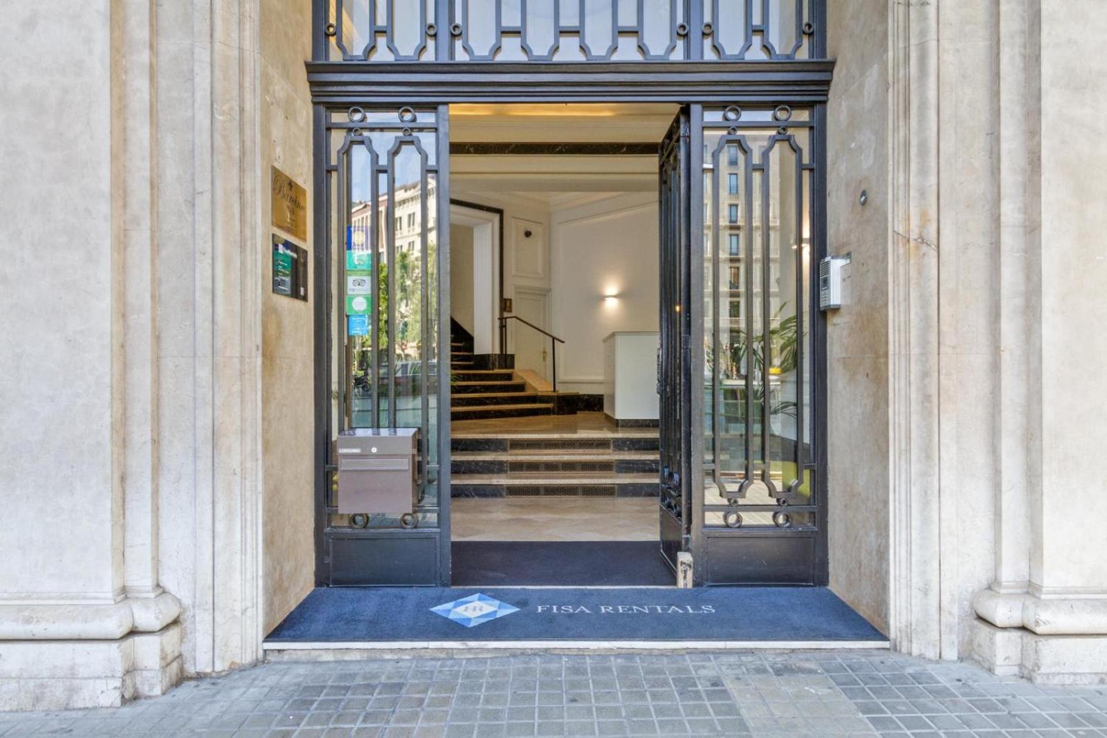 Fisa Rentals Gran Via Apartments