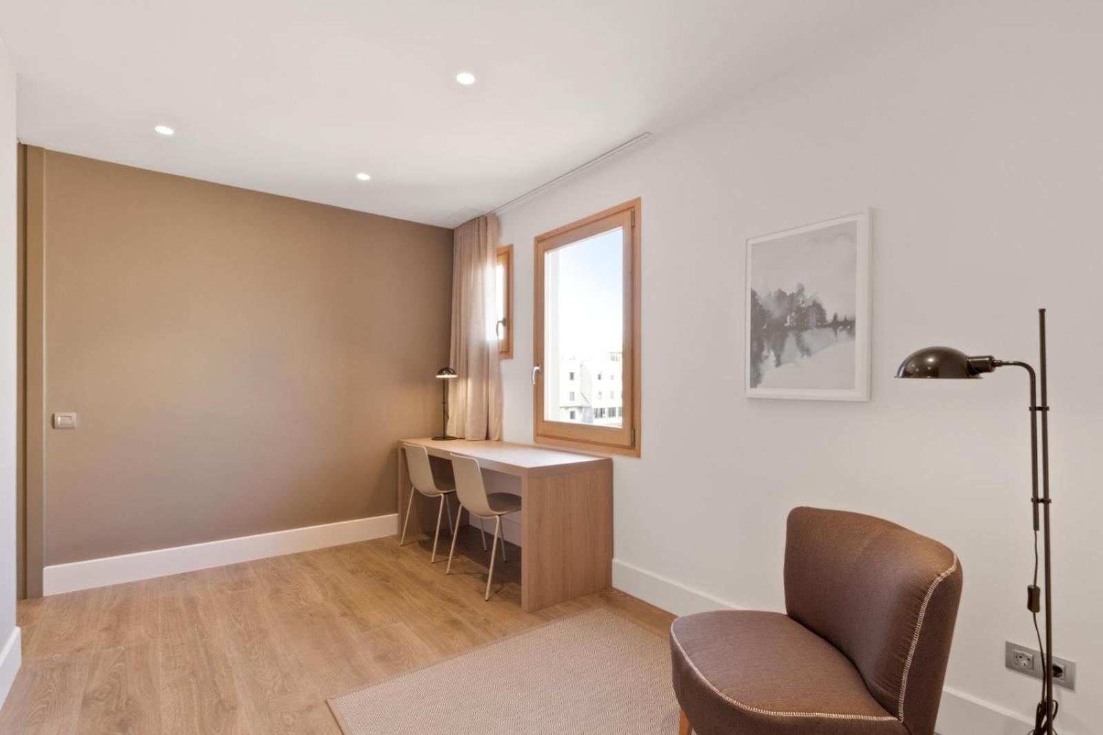 Fisa Rentals Gran Via Apartments