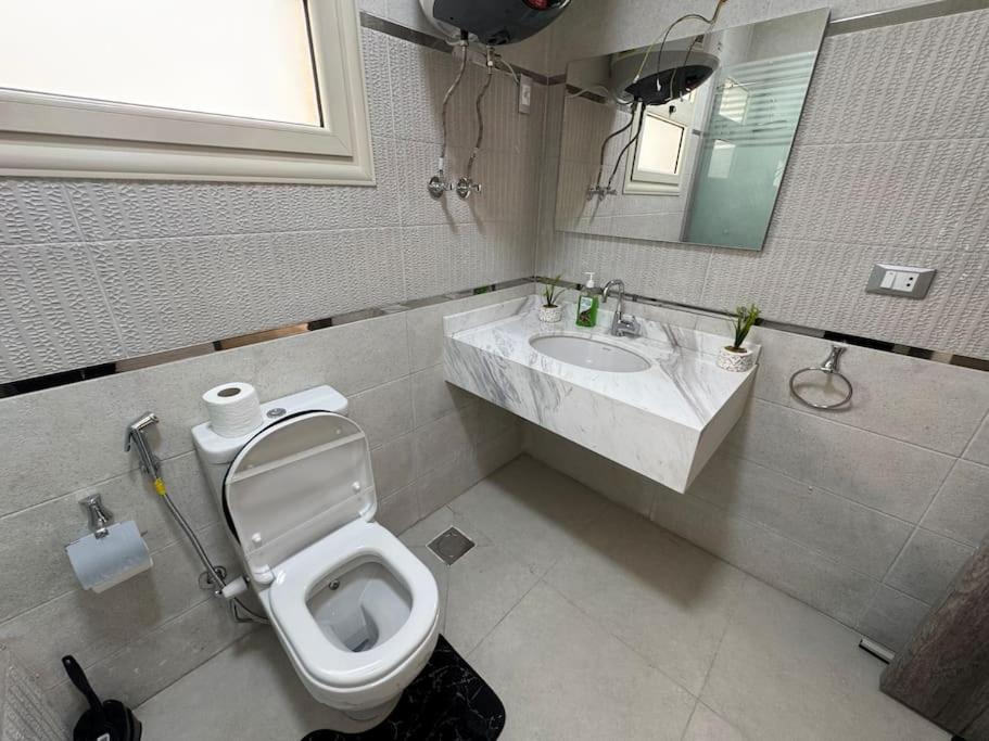 Relaxing Luxury 2BDR - New Cairo by landmark stays