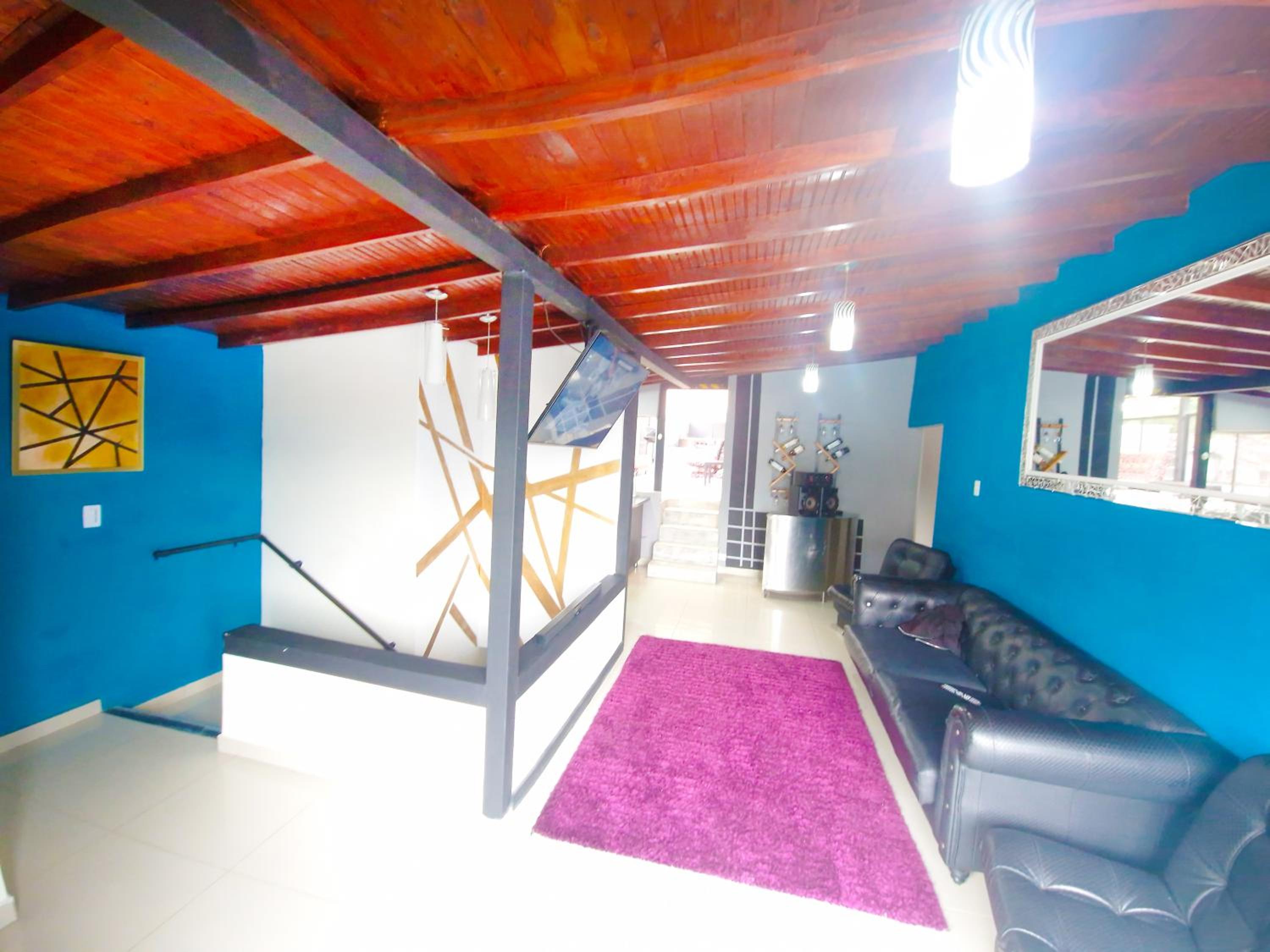 Duplex w Rooftop, Pool & 3 Jacuzzi, Maid, Security