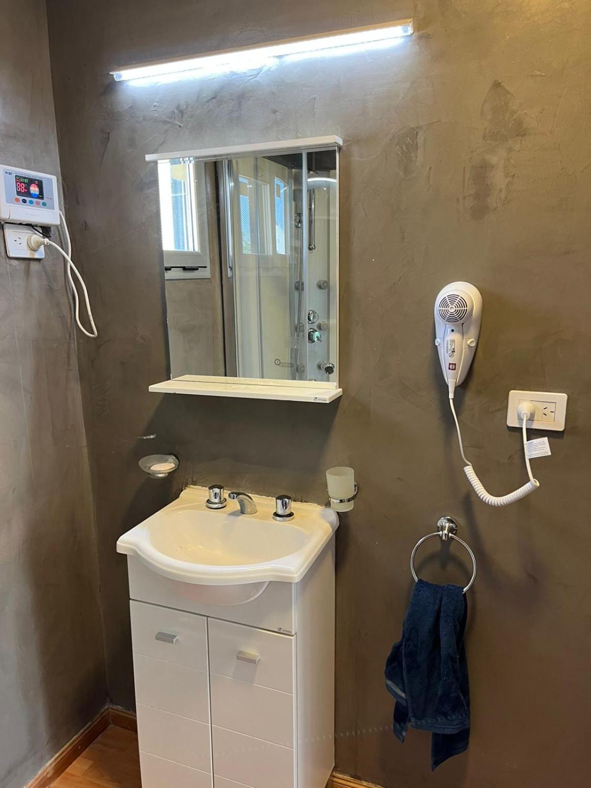 Casa quinta sustentable con asador, jardín y piscina