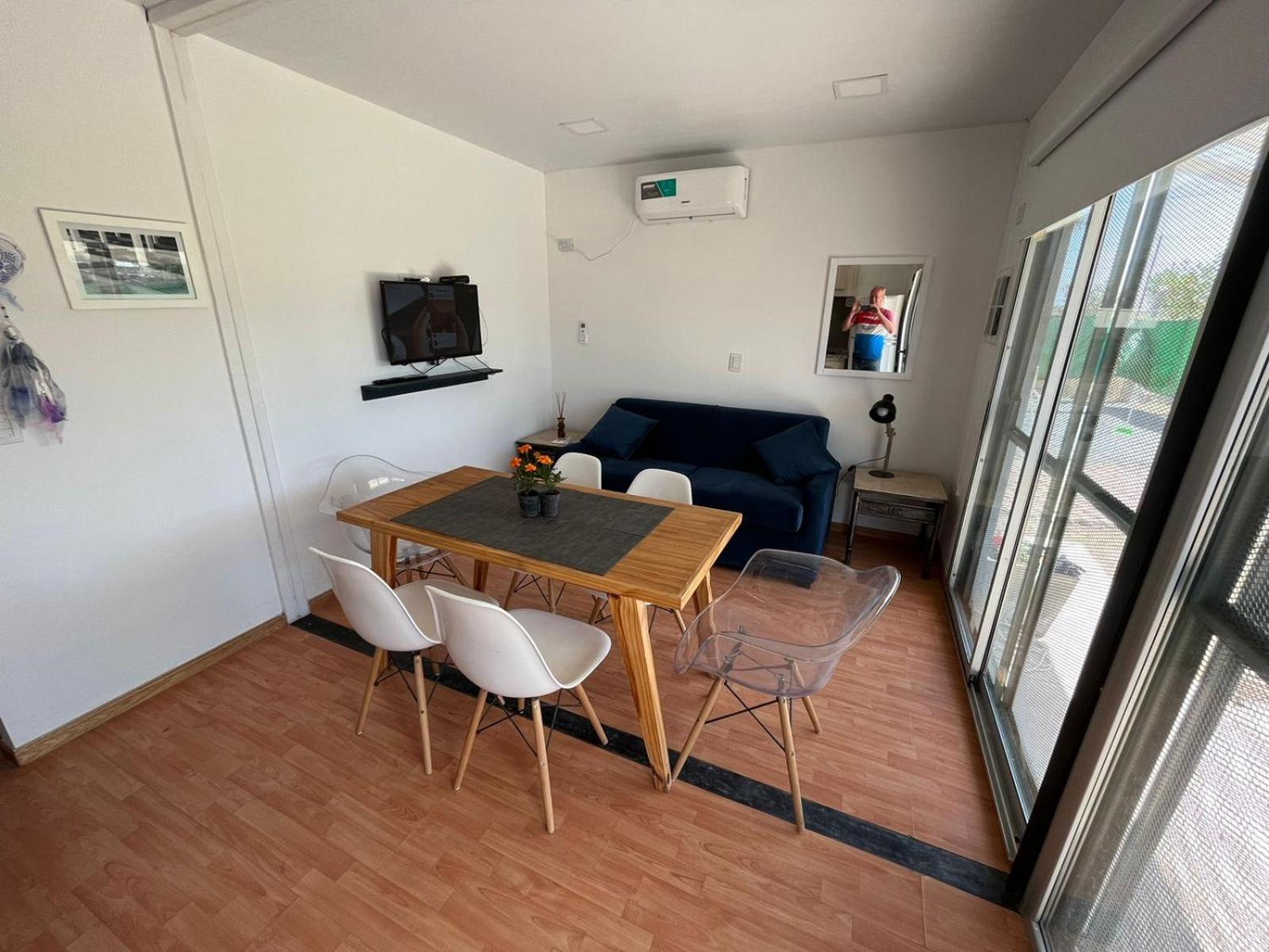 Casa quinta sustentable con asador, jardín y piscina