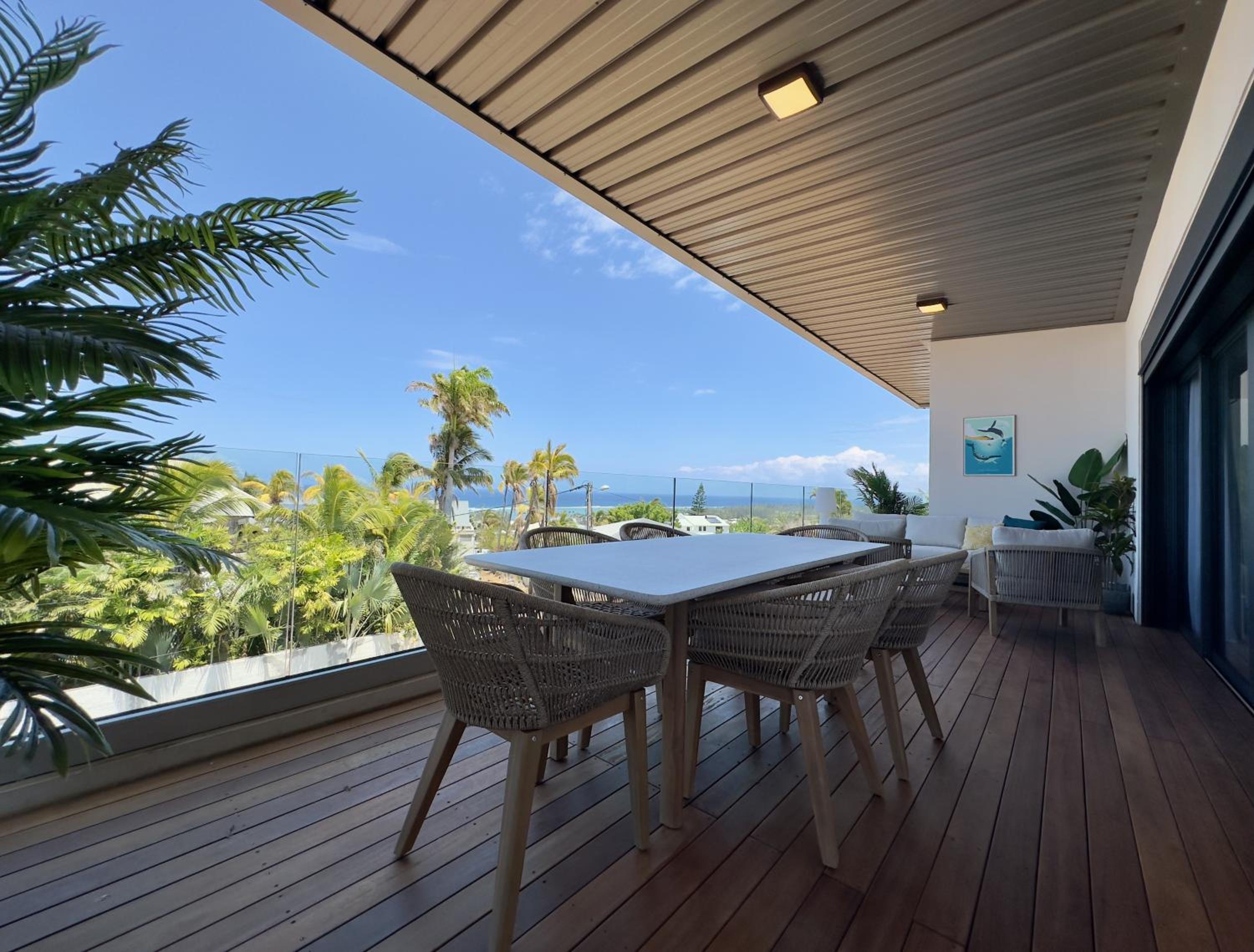 Palm Tree - apt neuf vue mer -6 pers- La Saline-Les-Bains view 3