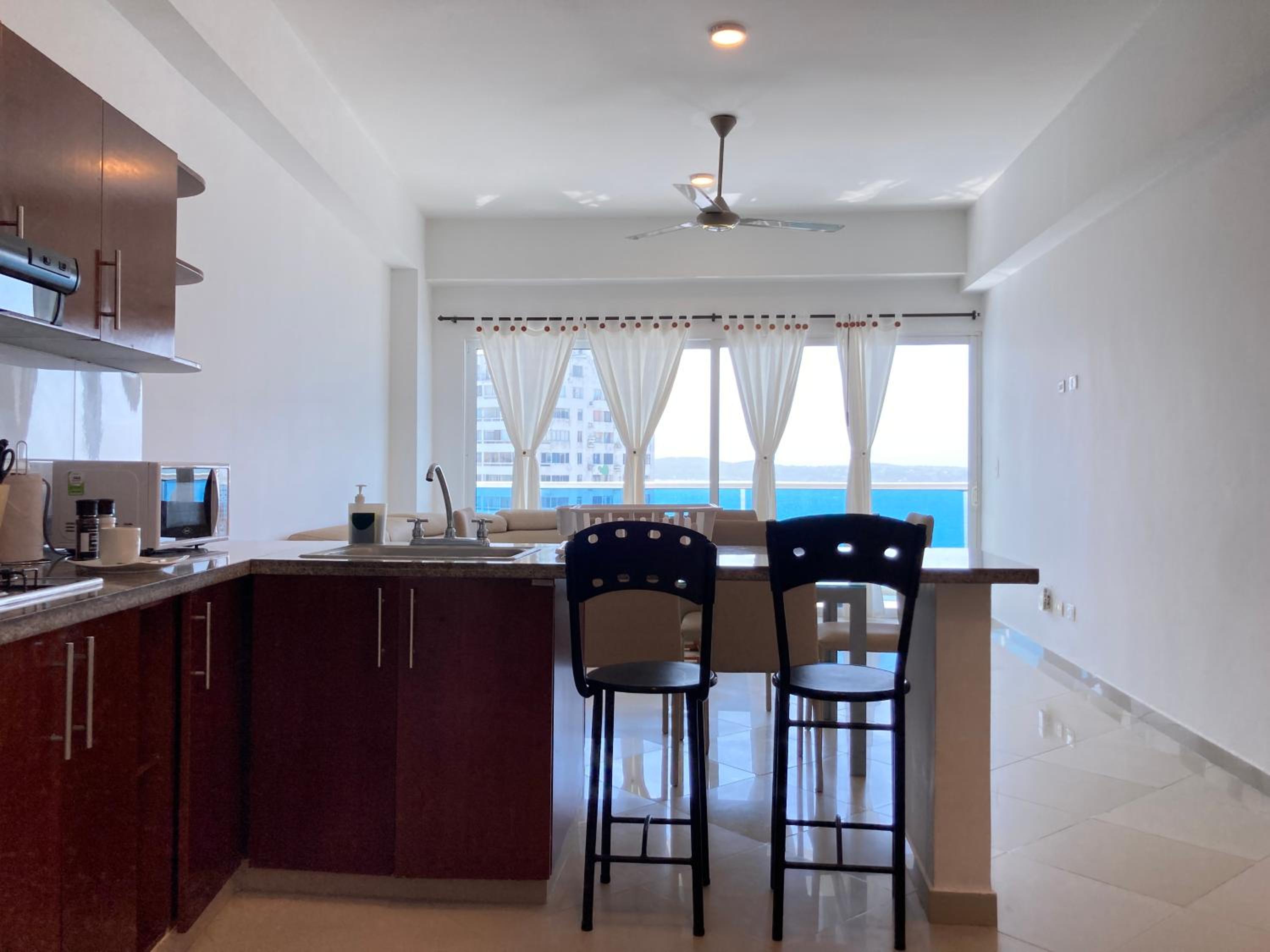 Lovely 2BR with beautiful ocean view