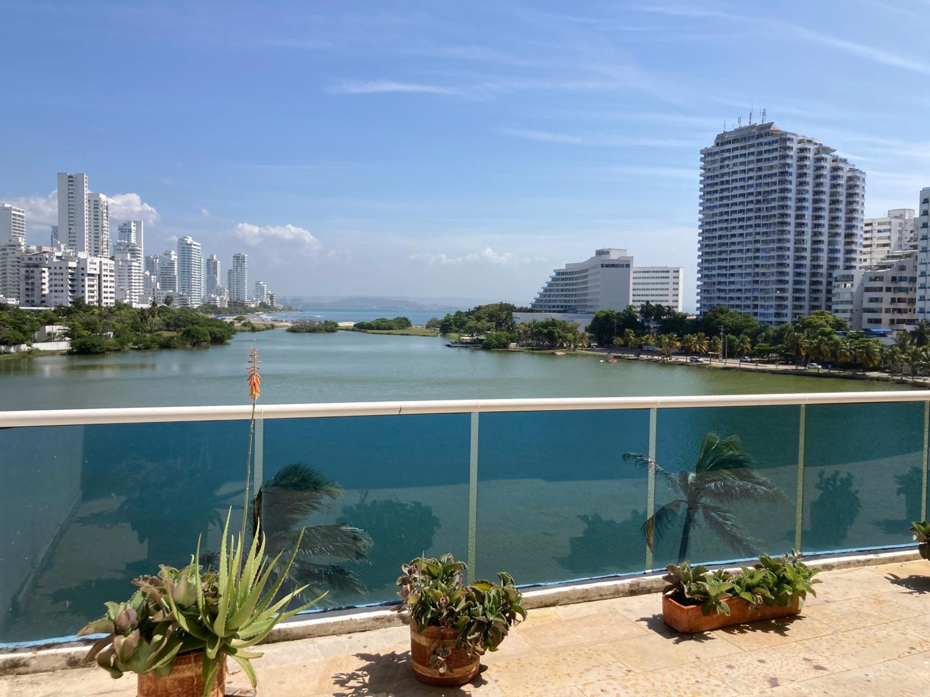 Lovely 2BR with beautiful ocean view
