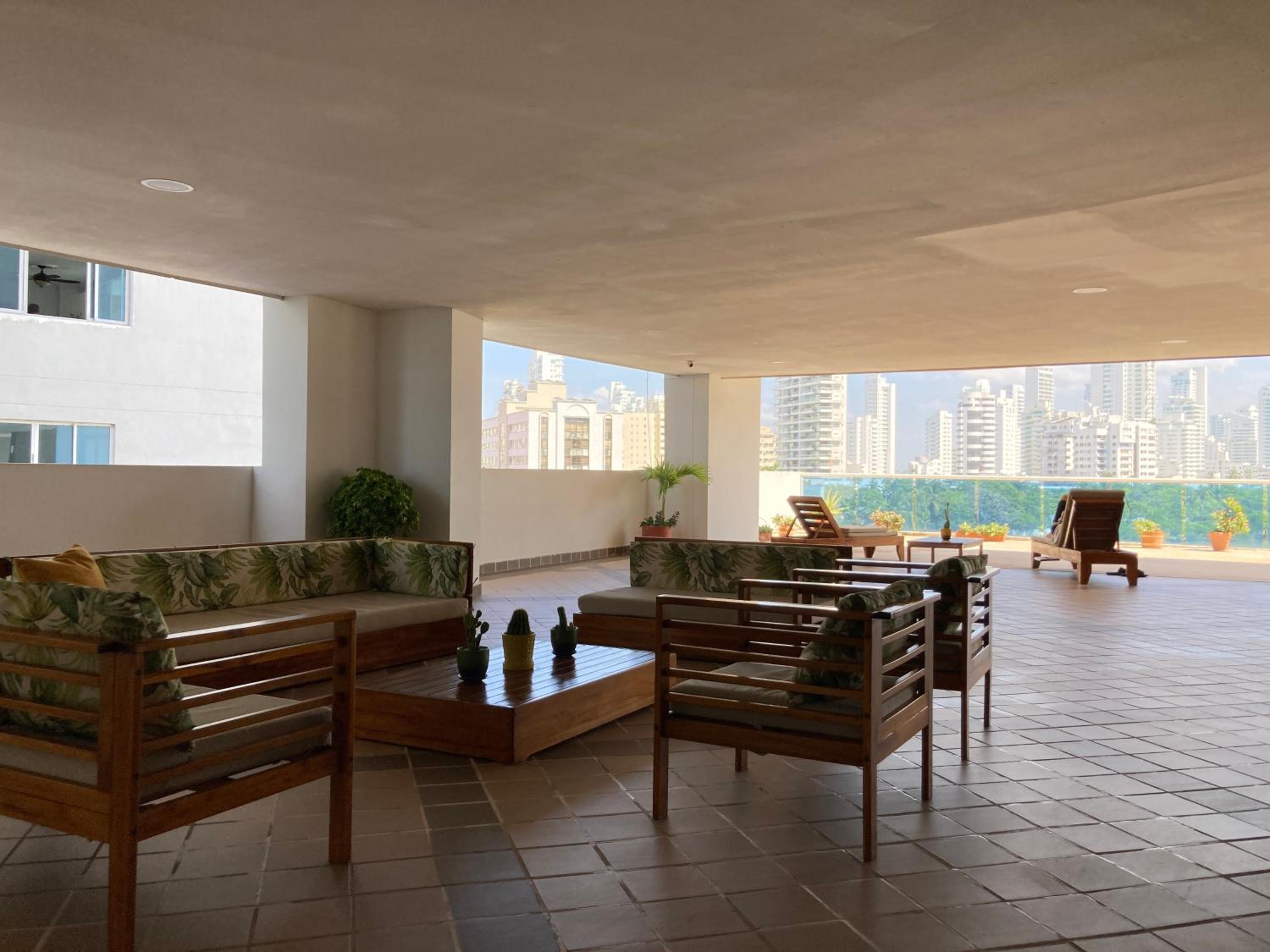 Lovely 2BR with beautiful ocean view