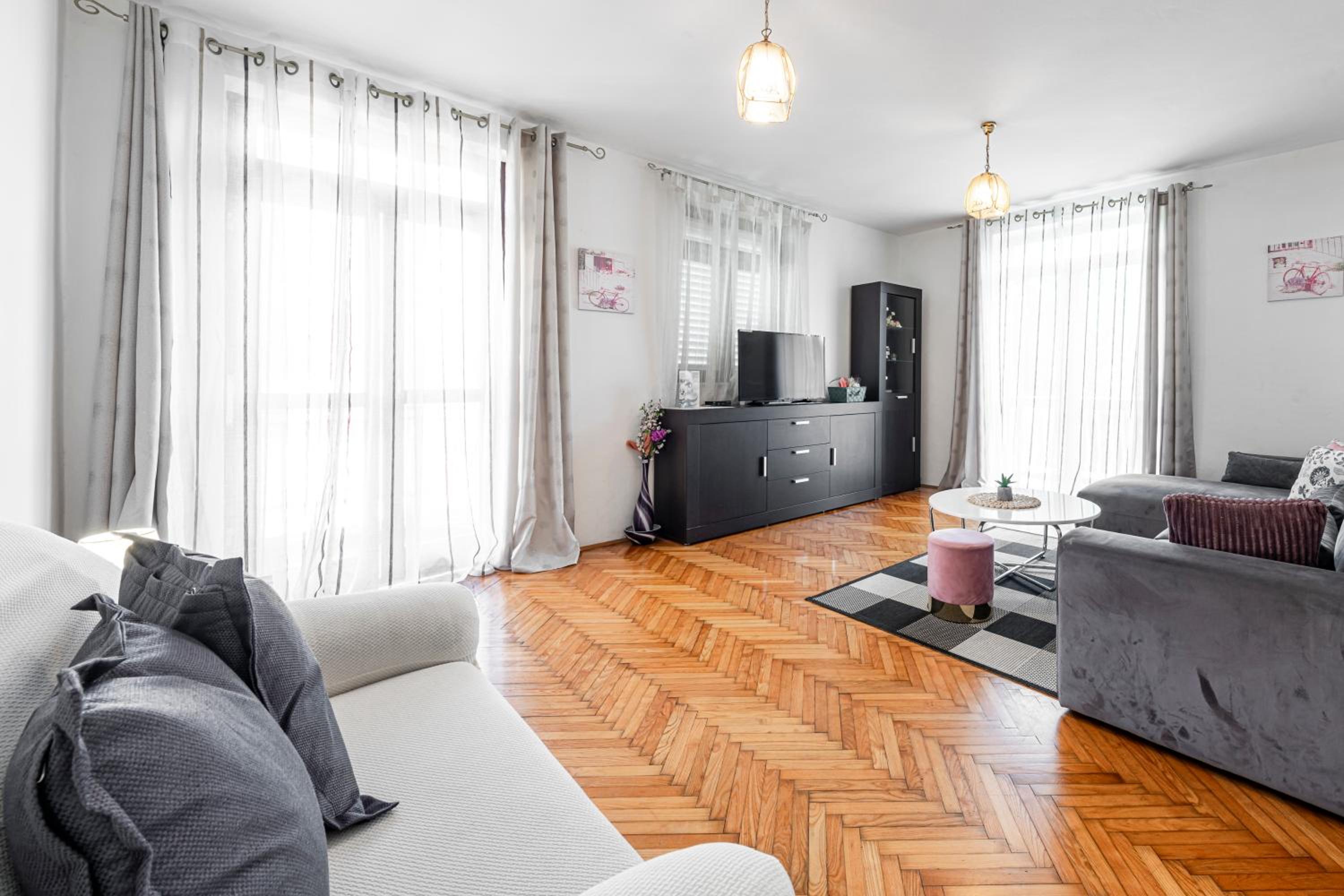 Cozy Corner 49