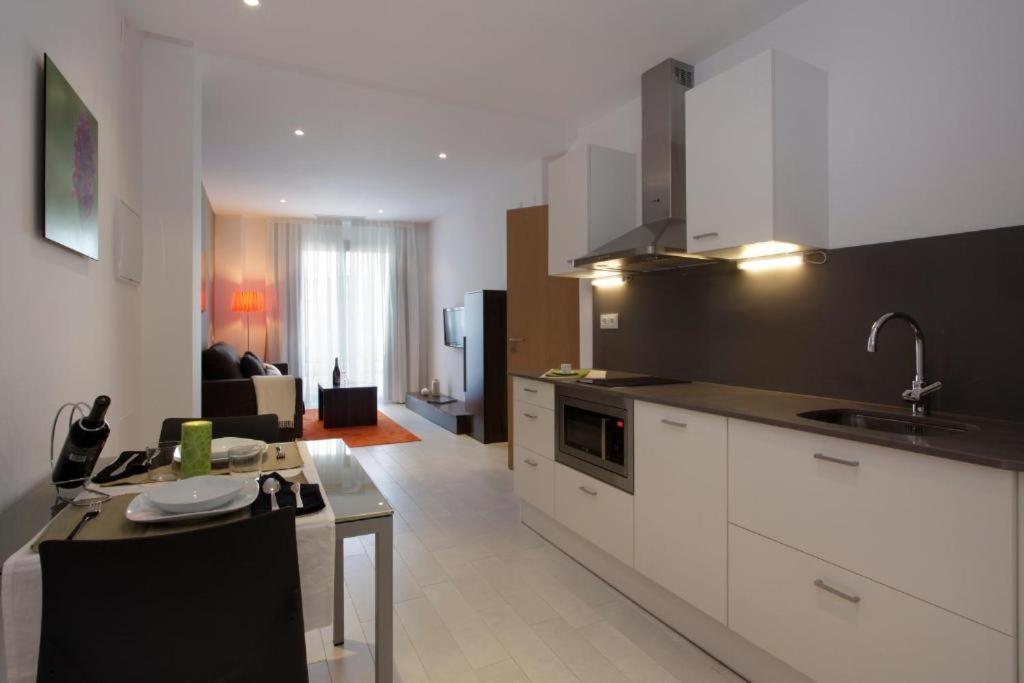 Fisa Rentals Les Corts Apartments