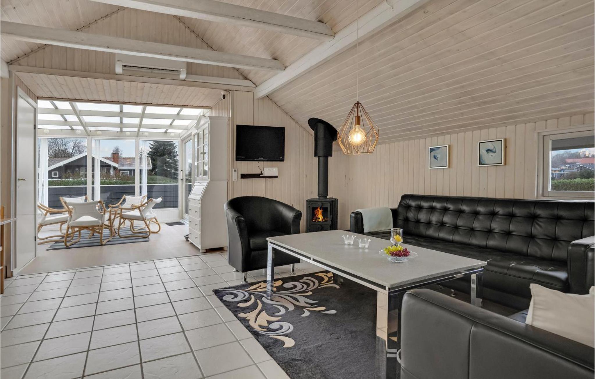 Gorgeous Home In Hejls With Wifi