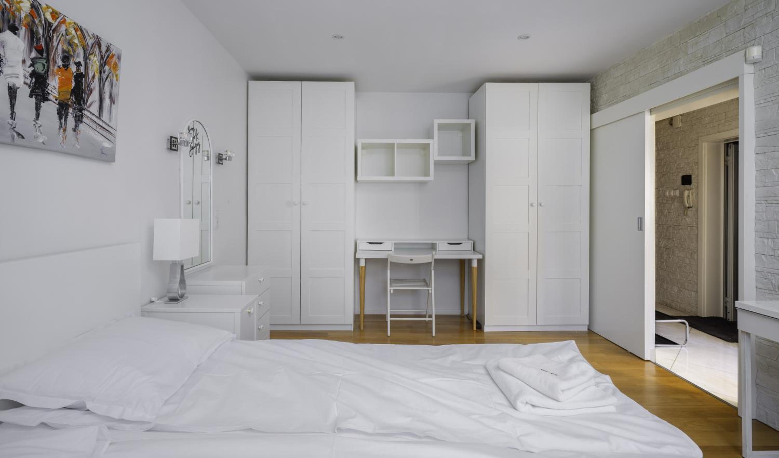 Bright & Cozy 1BD Apartment with Balcony close to South Park by Flat Mаnager