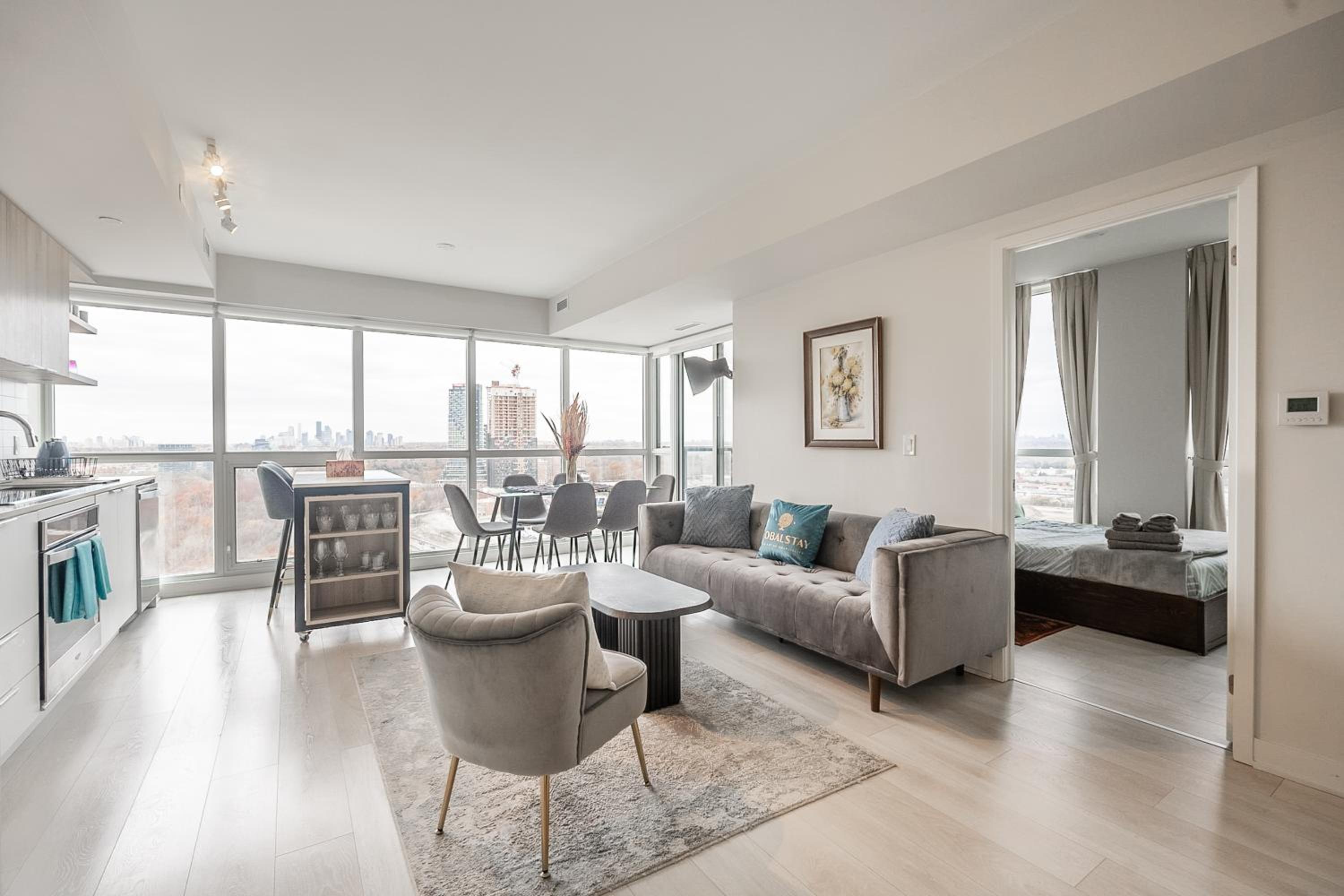 GLOBALSTAY Modern Sonic Way Condos