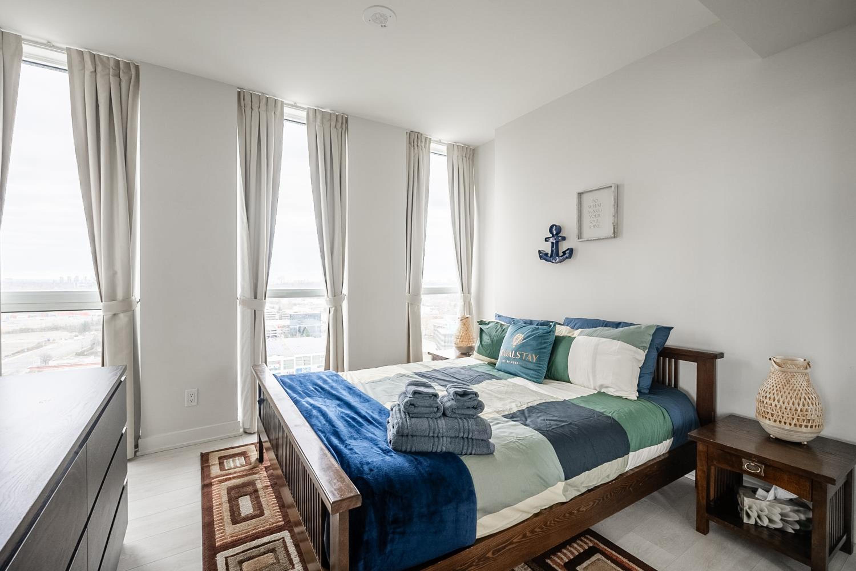 GLOBALSTAY Modern Sonic Way Condos