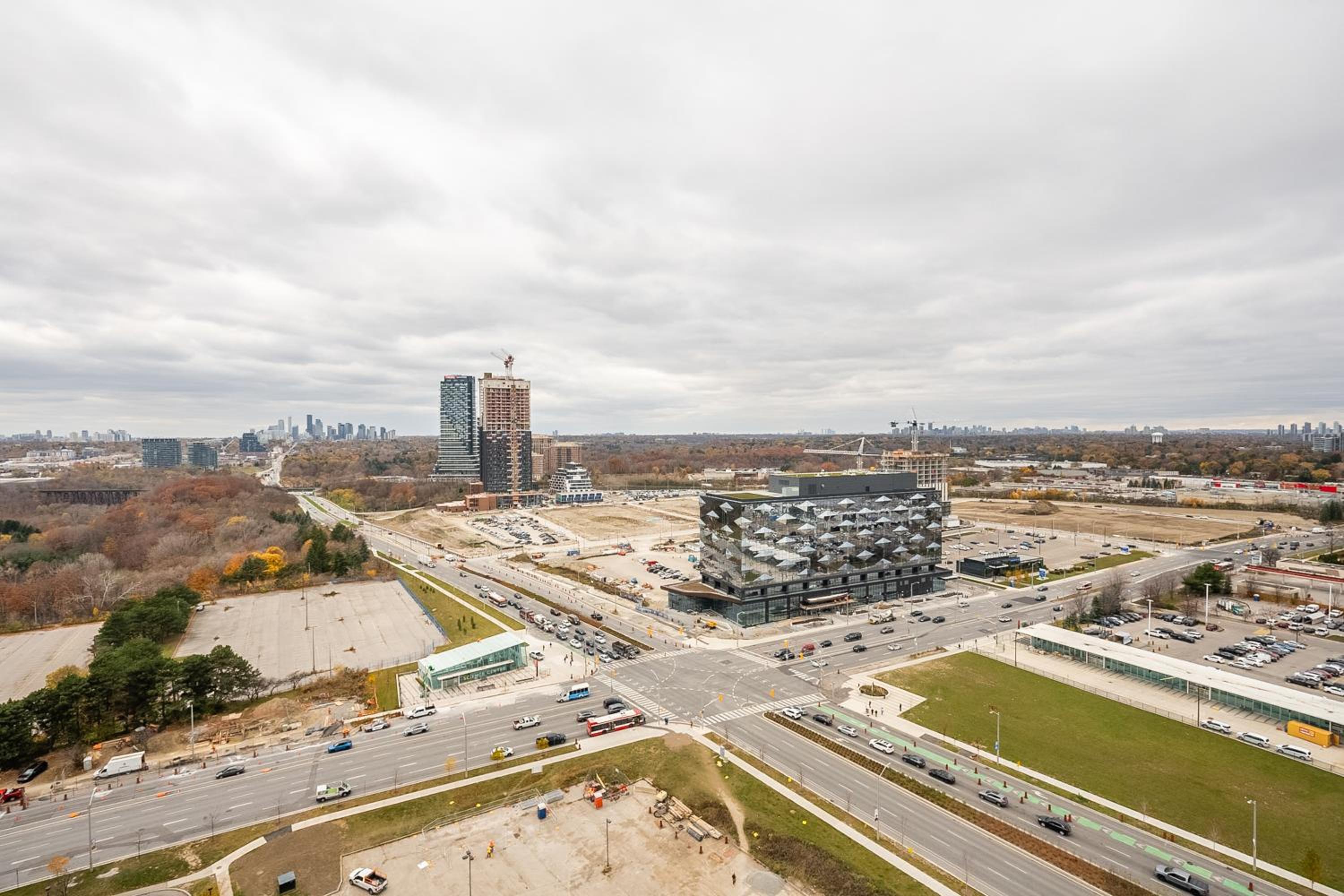 GLOBALSTAY Modern Sonic Way Condos