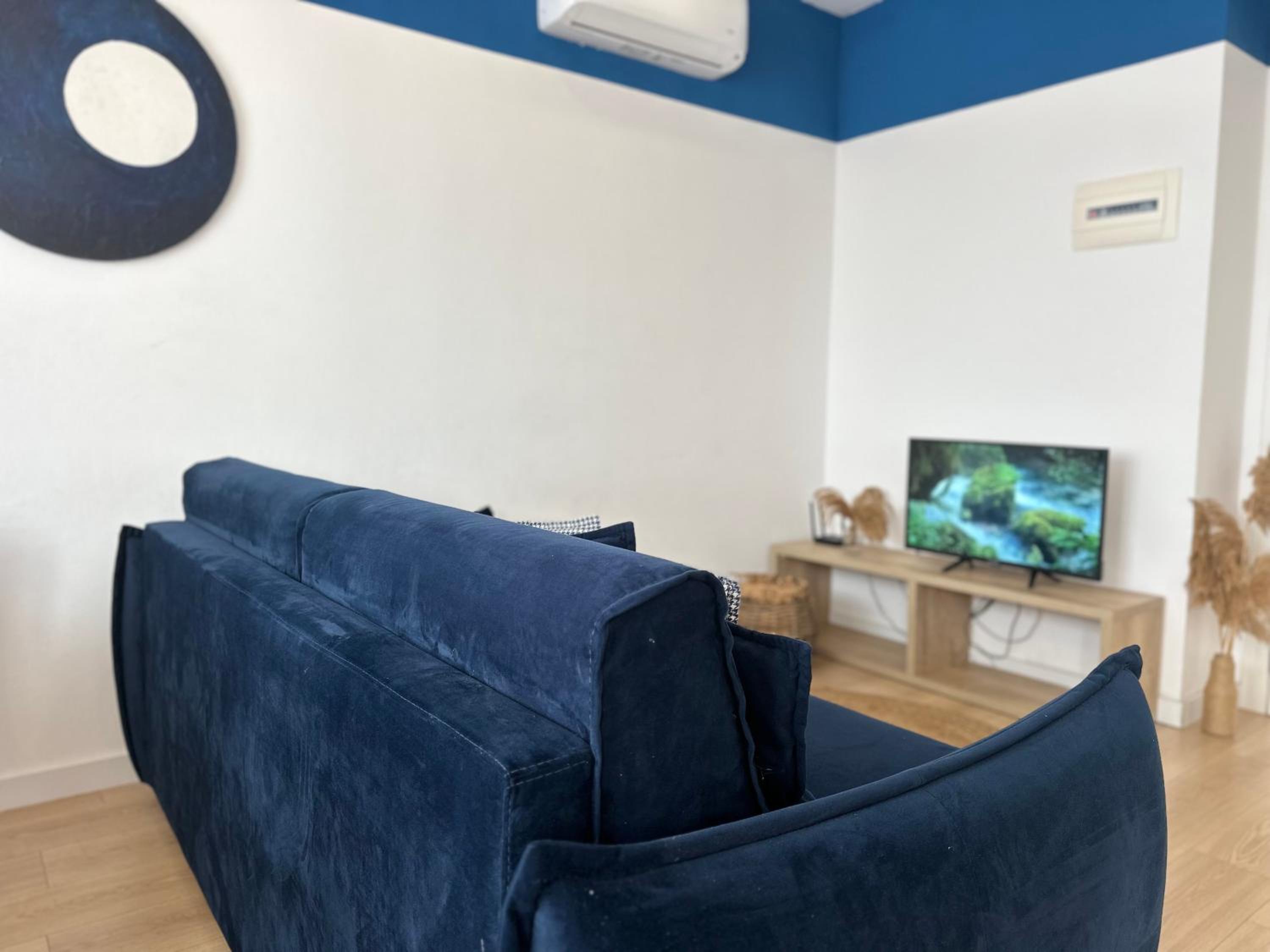 SMART STAY - Elegant Apartment