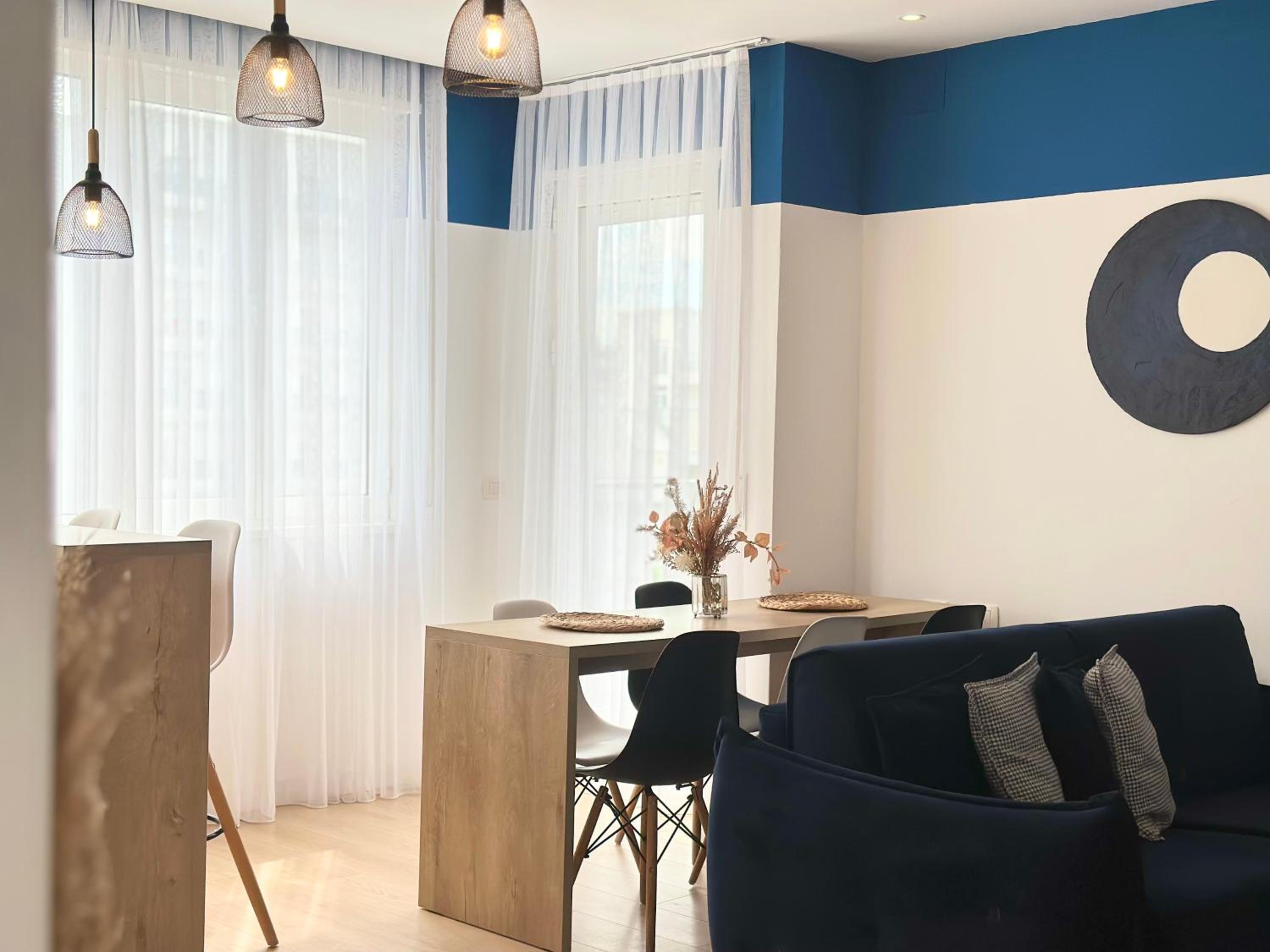 SMART STAY - Elegant Apartment