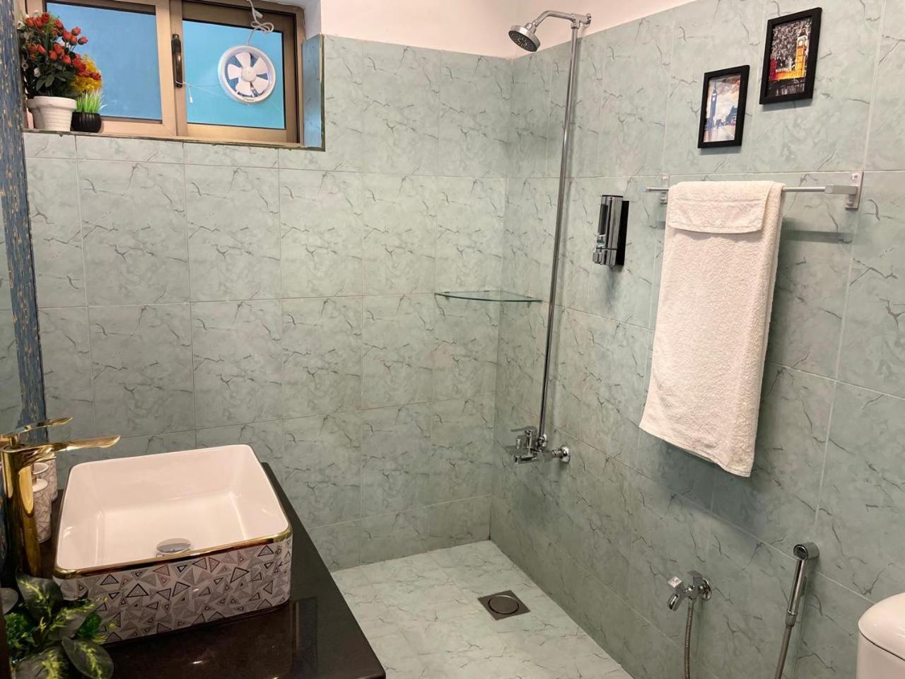 Riviera Courtyard Guest House Islamabad