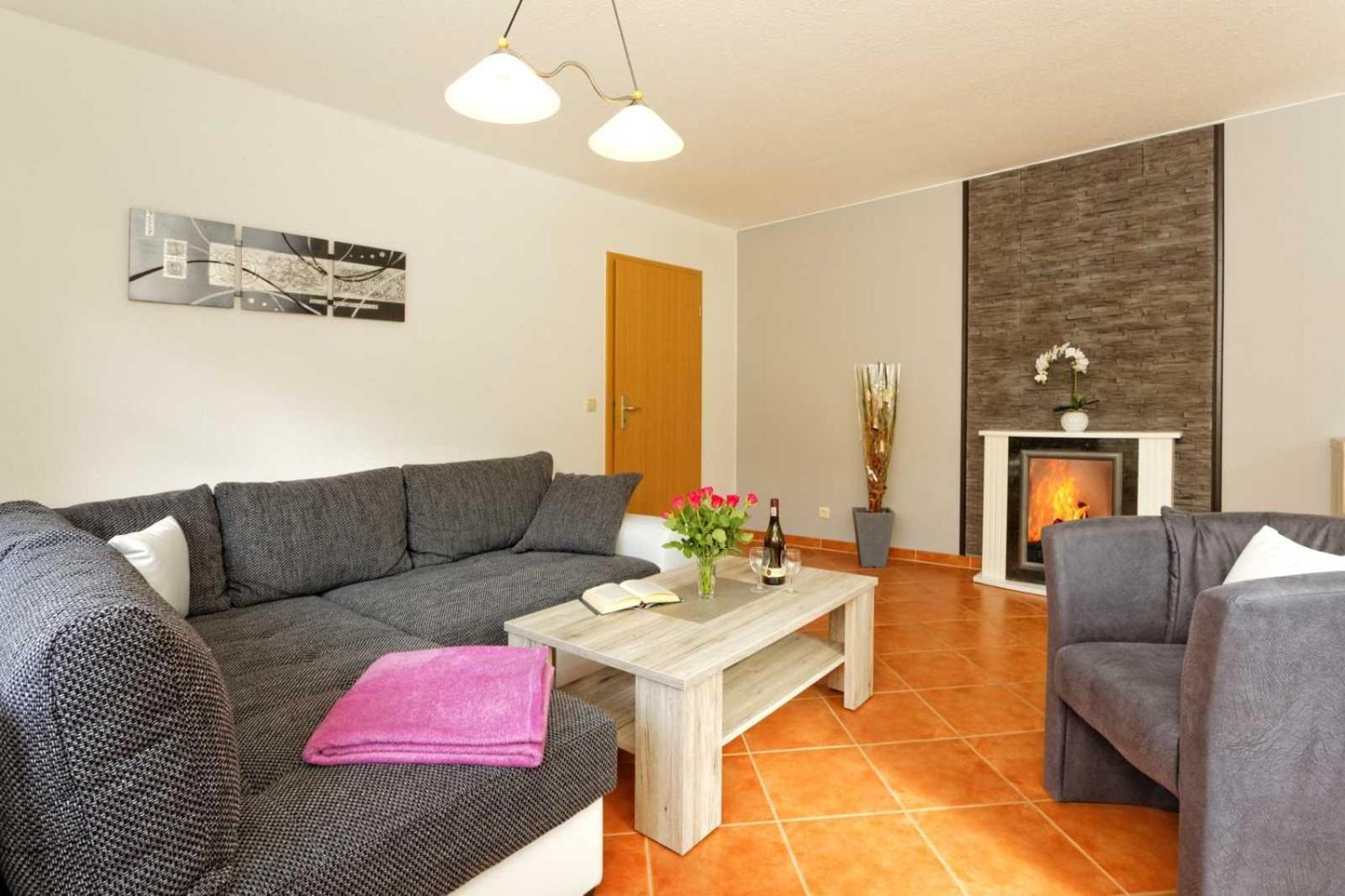 Zinnowitz - 3 separate Wohungen Frankstr 6 mit WLAN, ruhig, 1xEG mit Terrasse und 2xOG view 2
