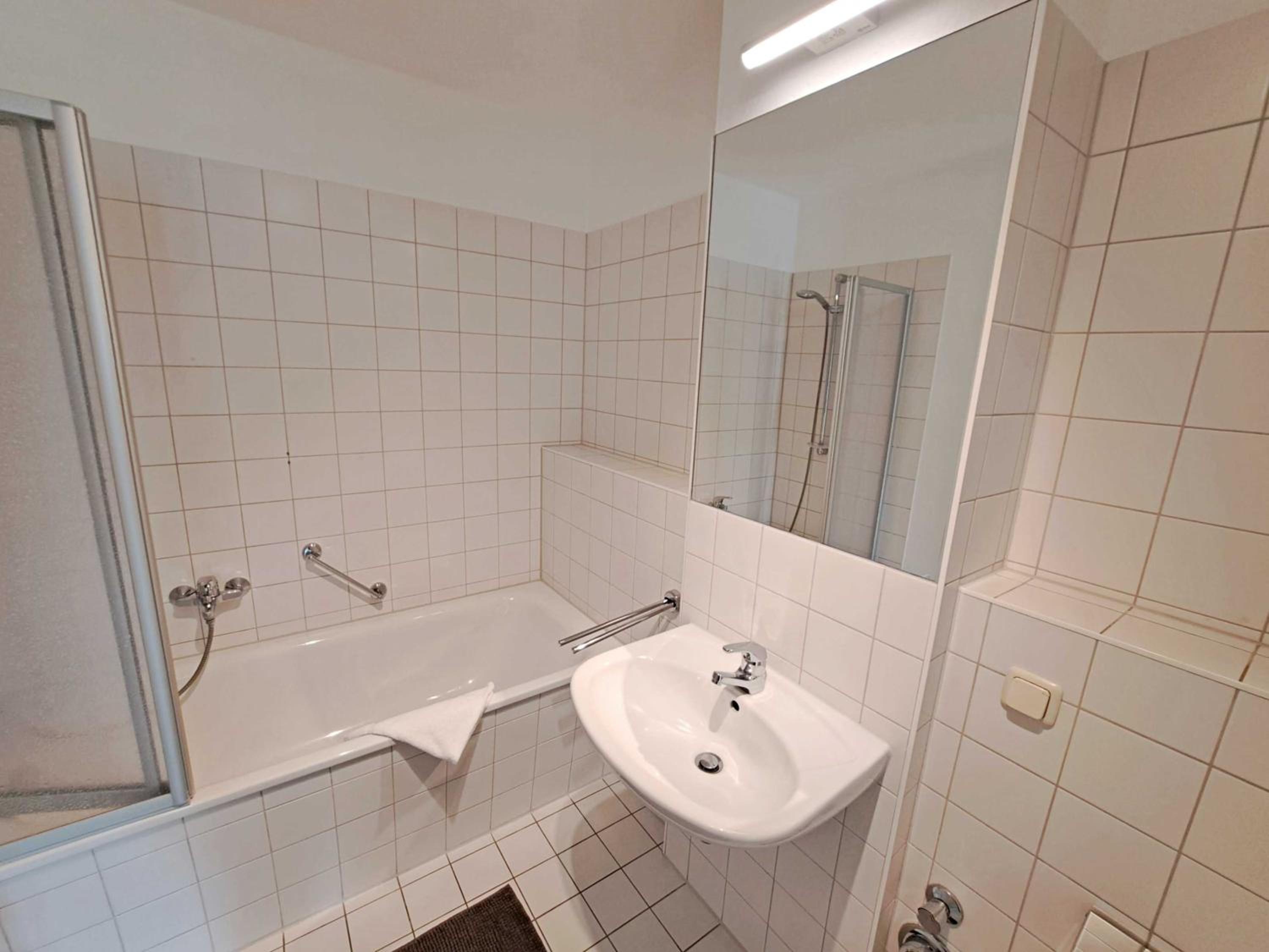 Photo 48