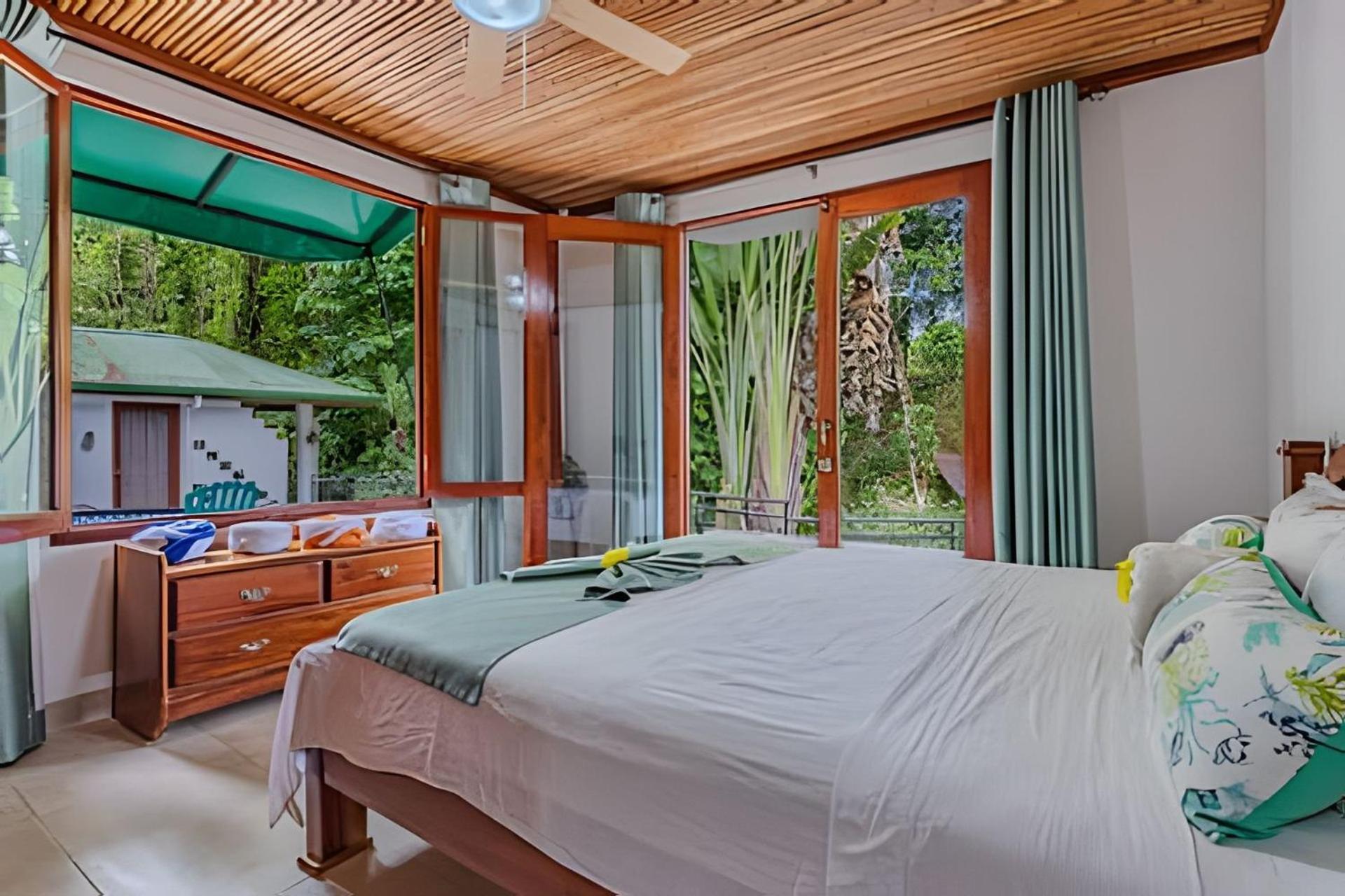 The Jungle Inn