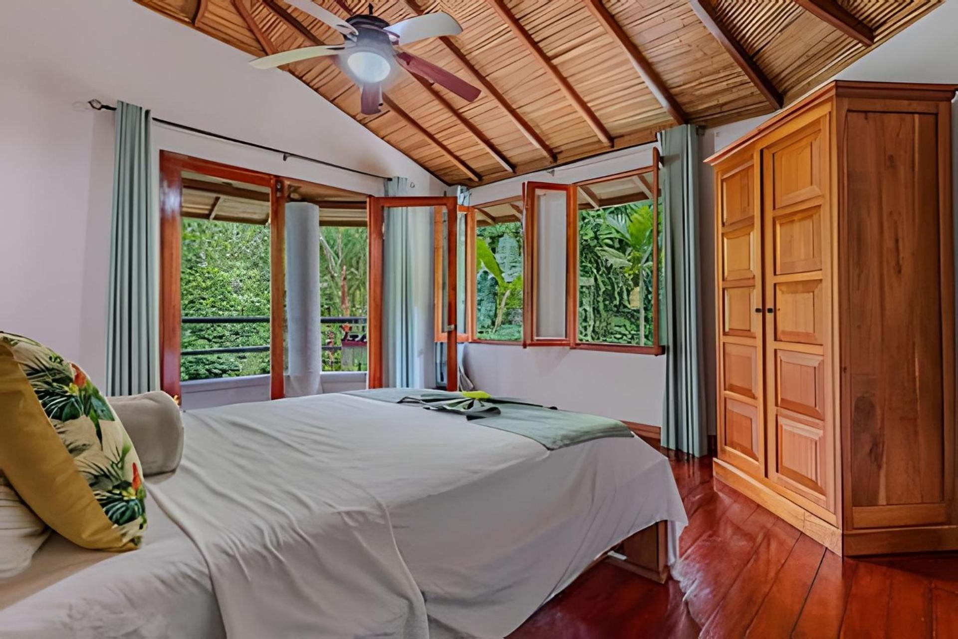 The Jungle Inn