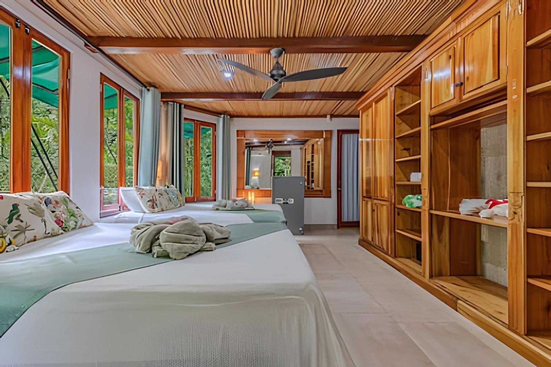 The Jungle Inn