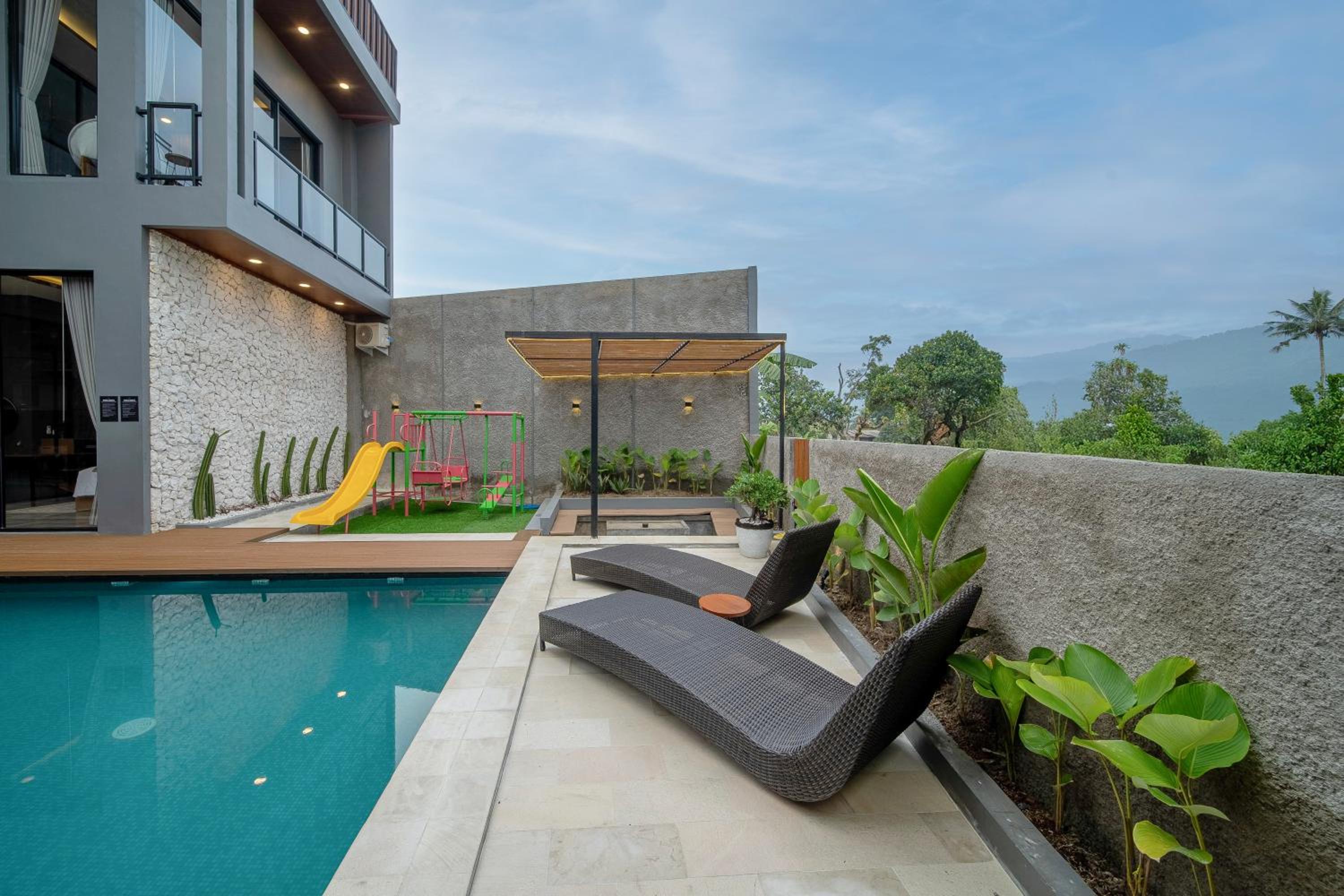 Villa Camilia Puncak