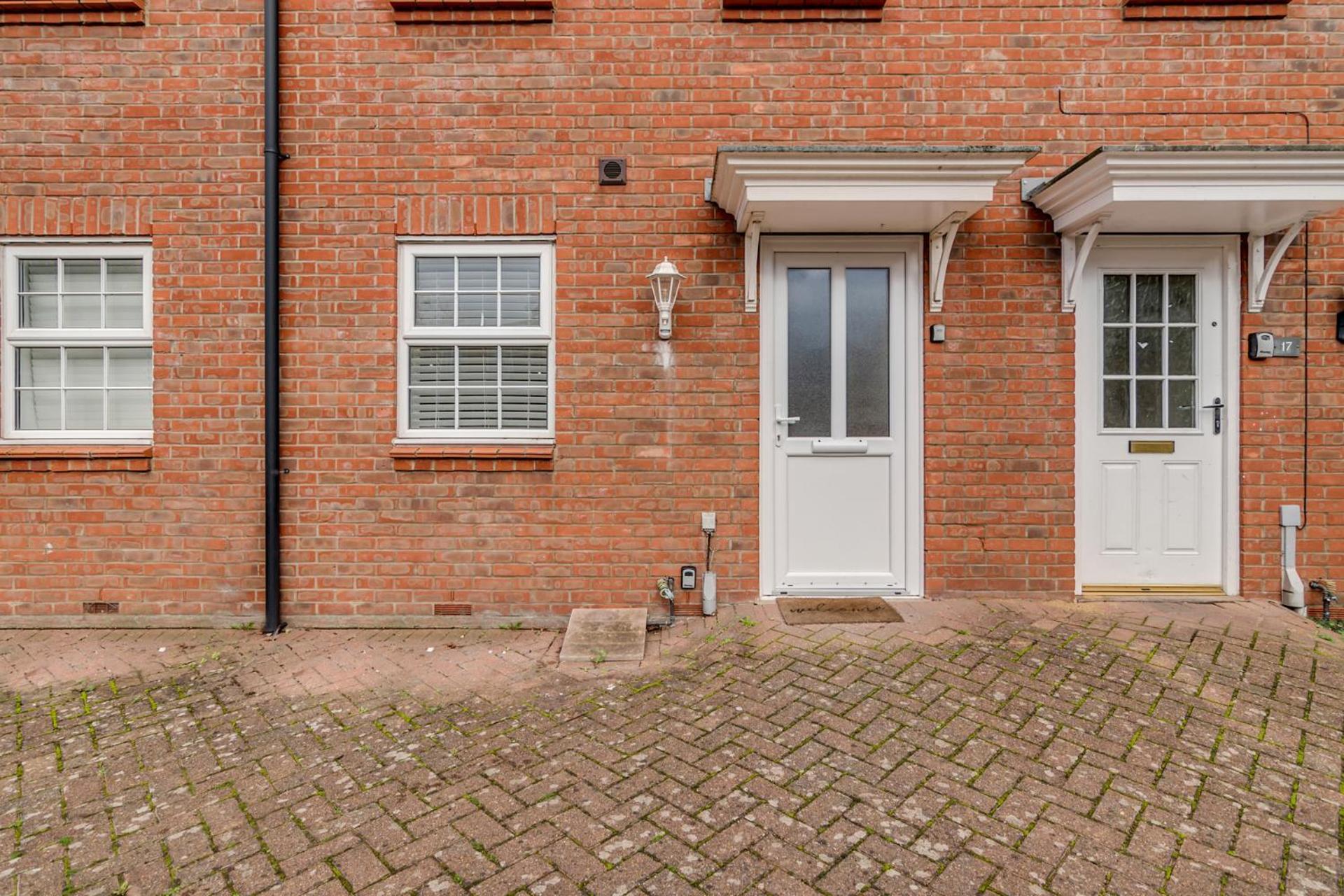 5br Cop Way For Workers Fast Wifi Free Parking view 4
