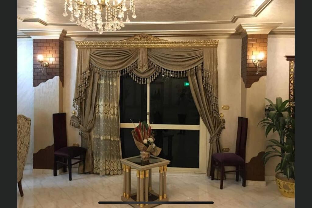 Royal Pyramids Palace Residence