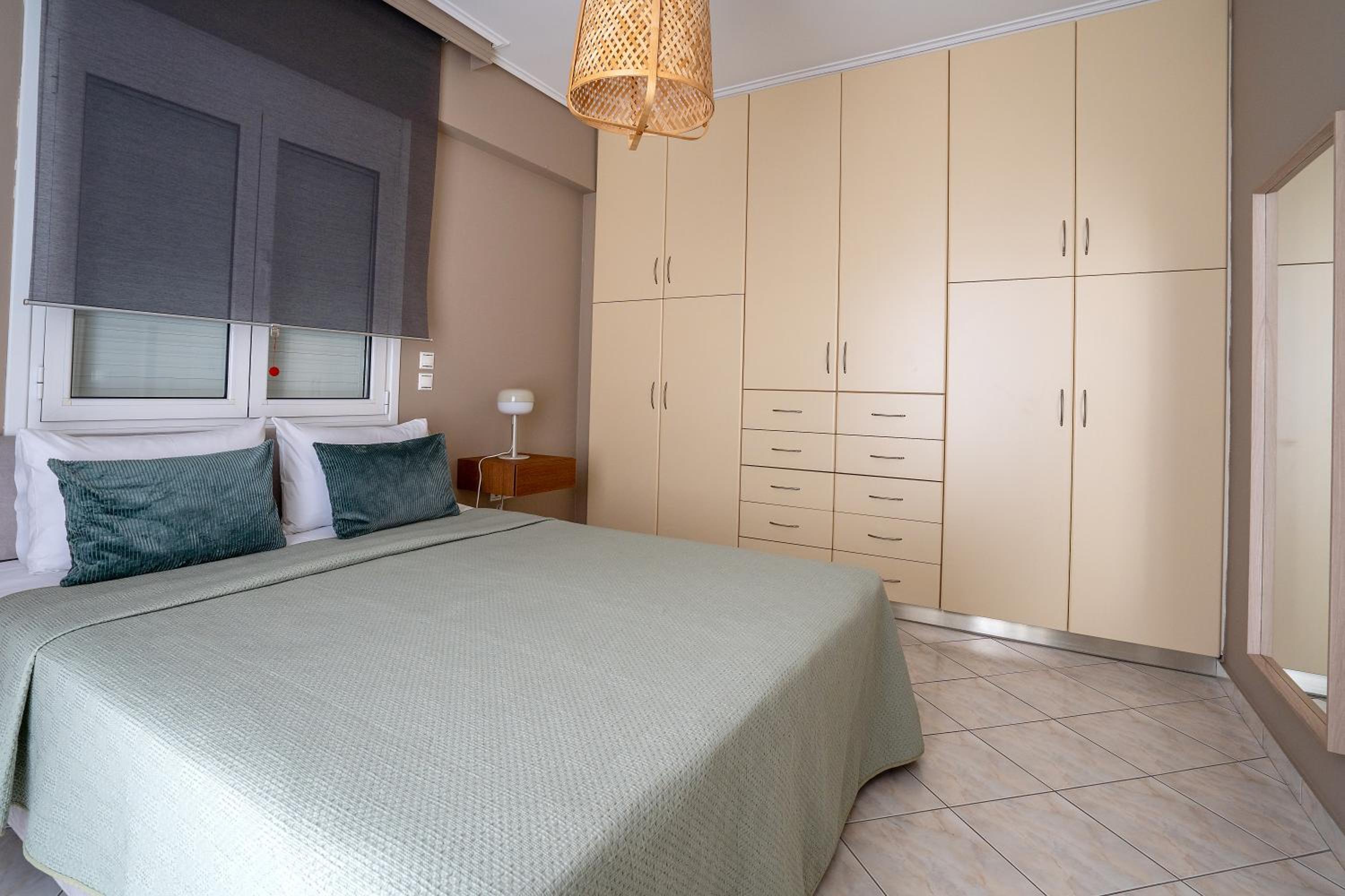 Luxury apt near the airport N2 view 4
