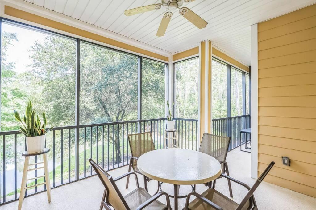 Cozy and Nice Apartment 3bed 2 bath Free Parking view 5