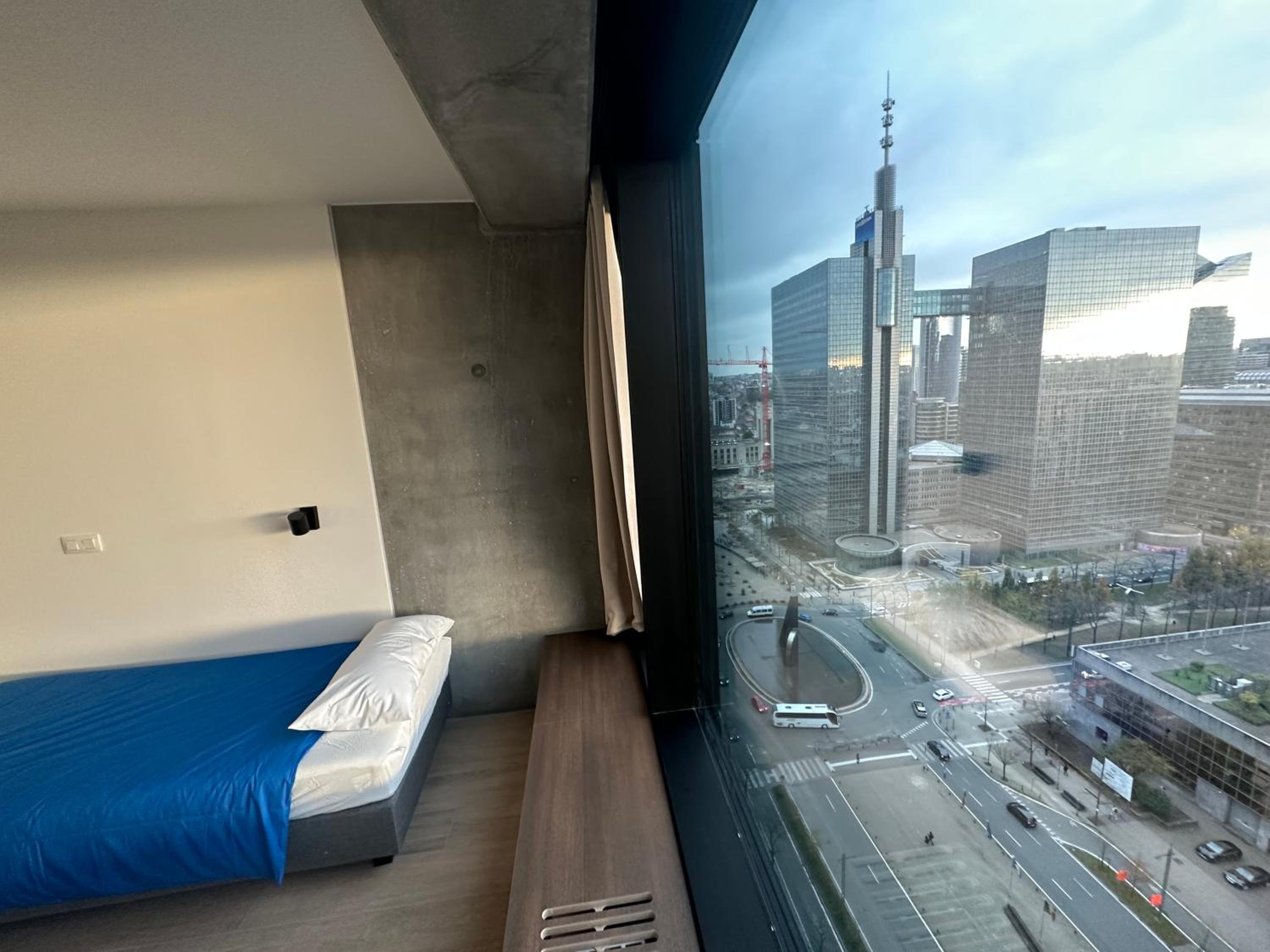 Beautiful Apartment with Panoramic View of center with roof terrace