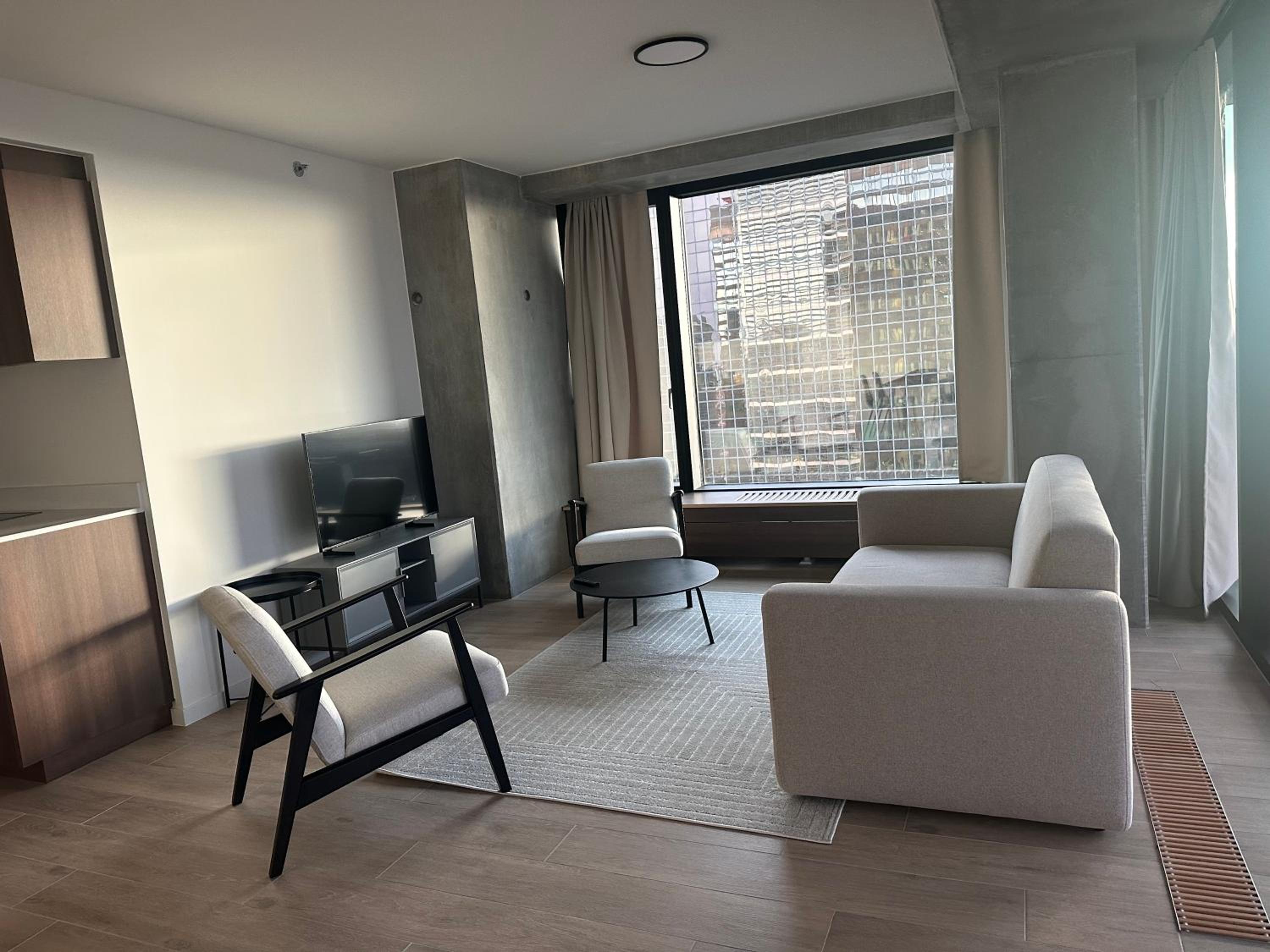 Beautiful Apartment with Panoramic View of center with roof terrace