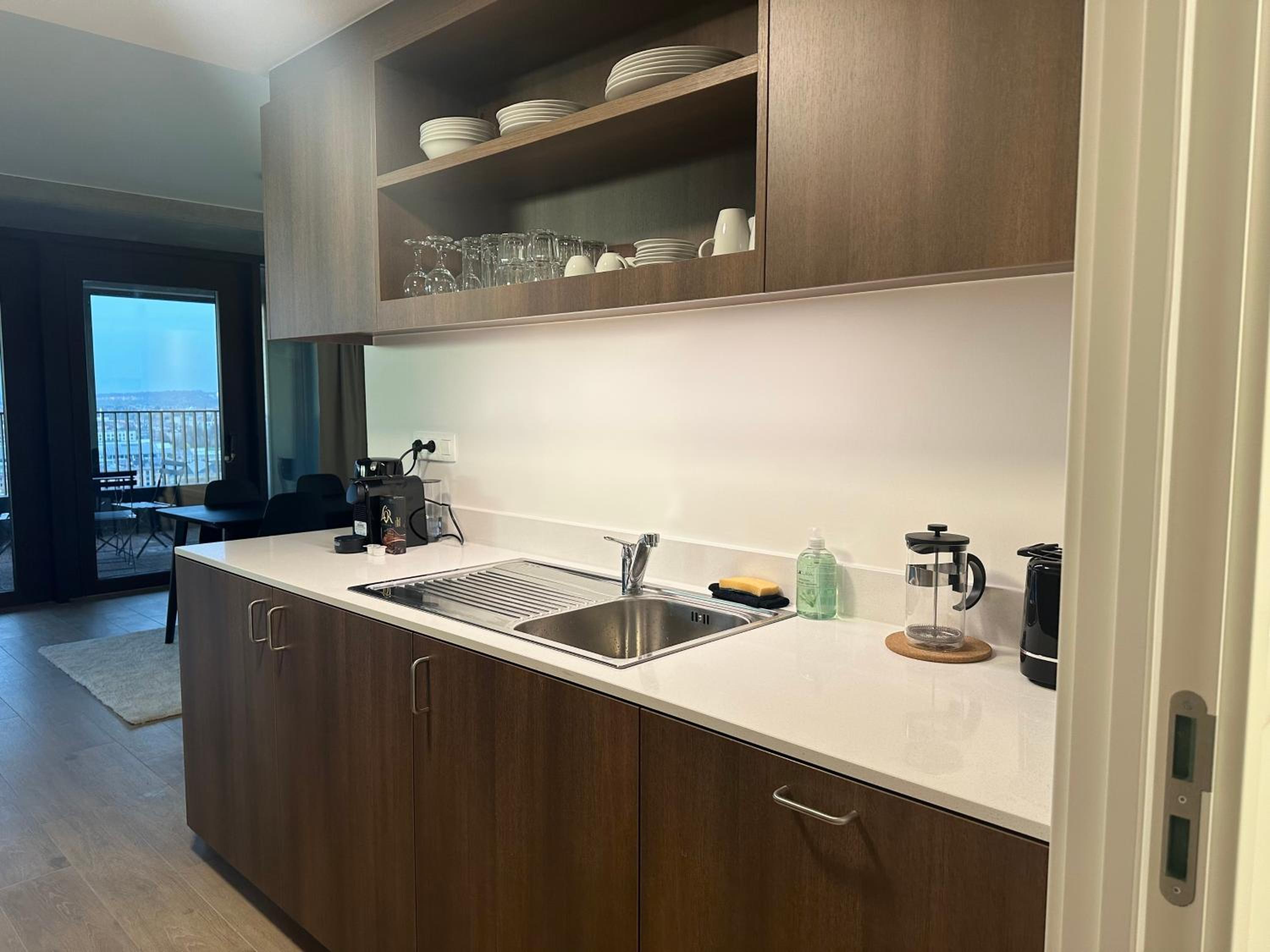 Beautiful Apartment with Panoramic View of center with roof terrace