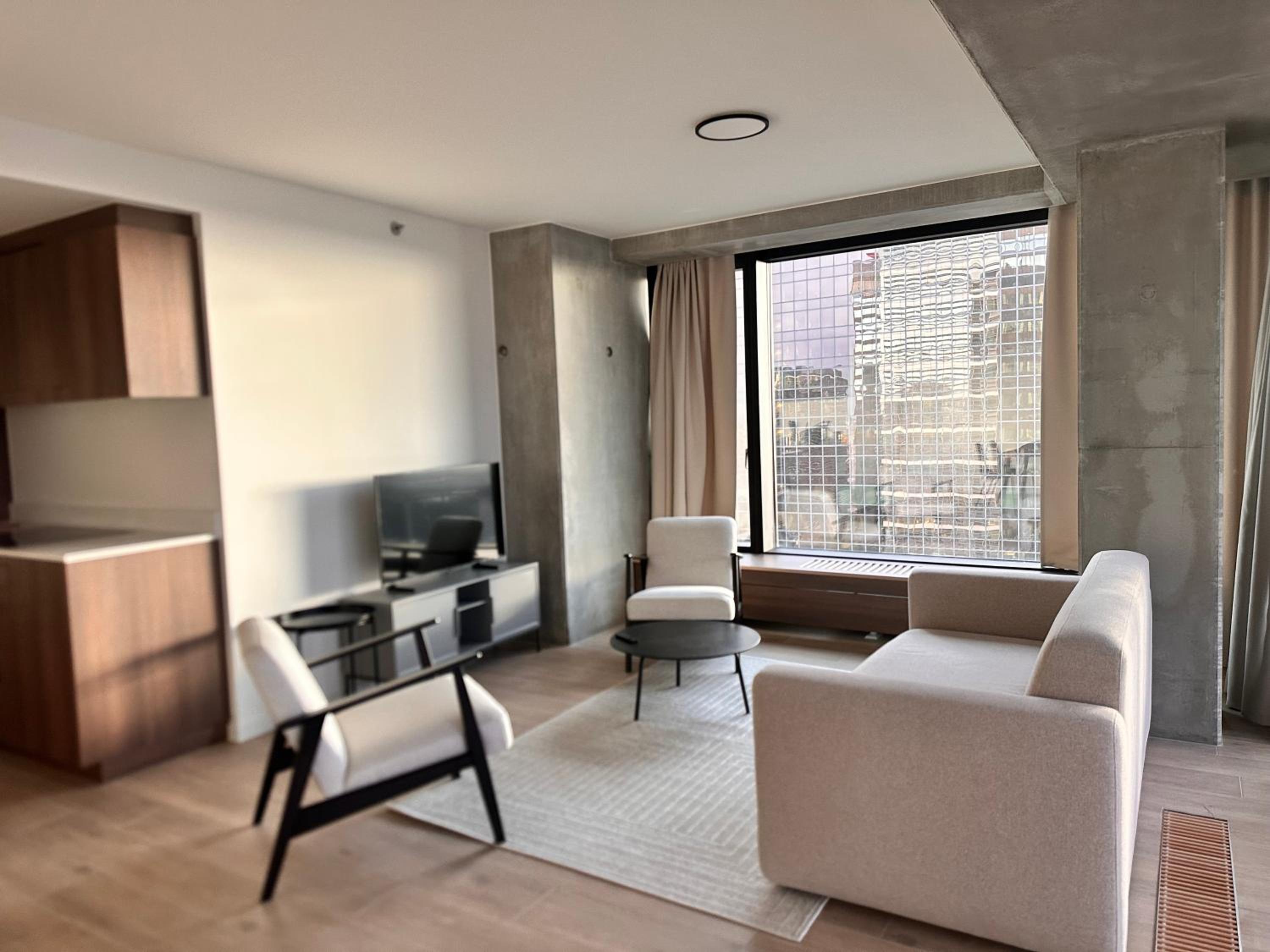Beautiful Apartment with Panoramic View of center with roof terrace