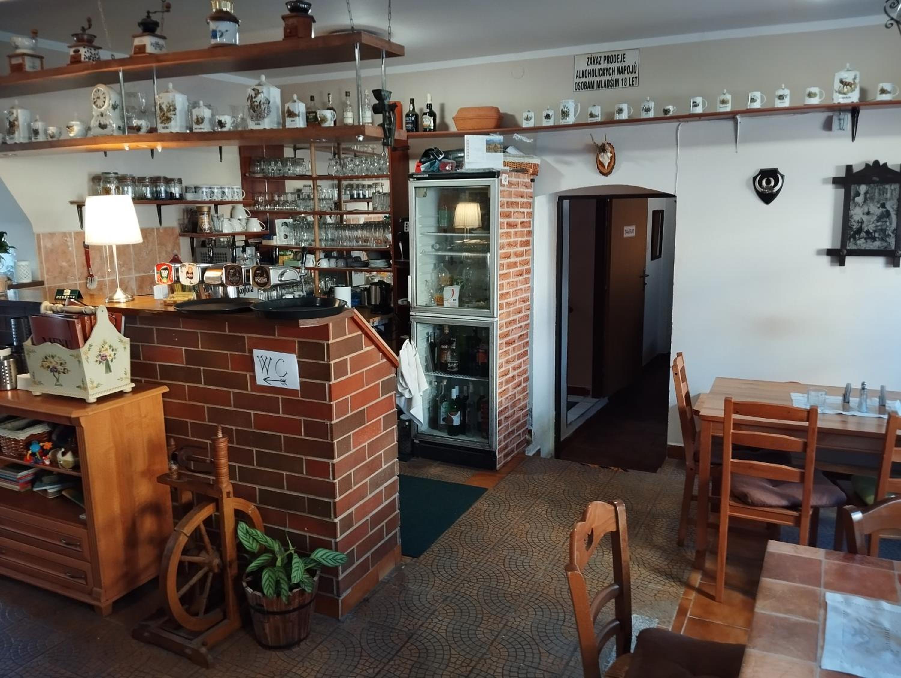 Restaurace a penzion Vlčí jáma