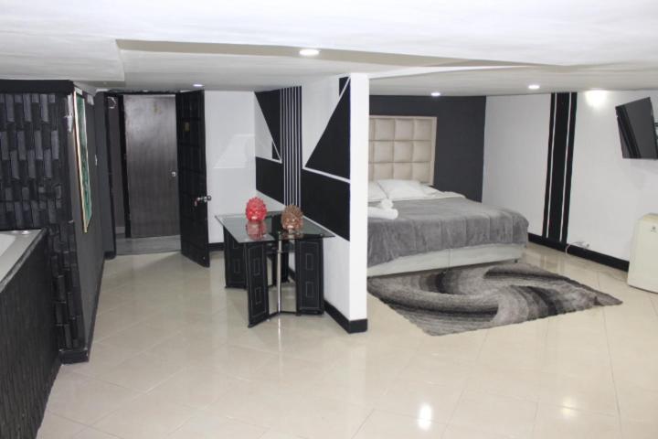 Deluxe Suite Rome #9 ICON Poblado 301