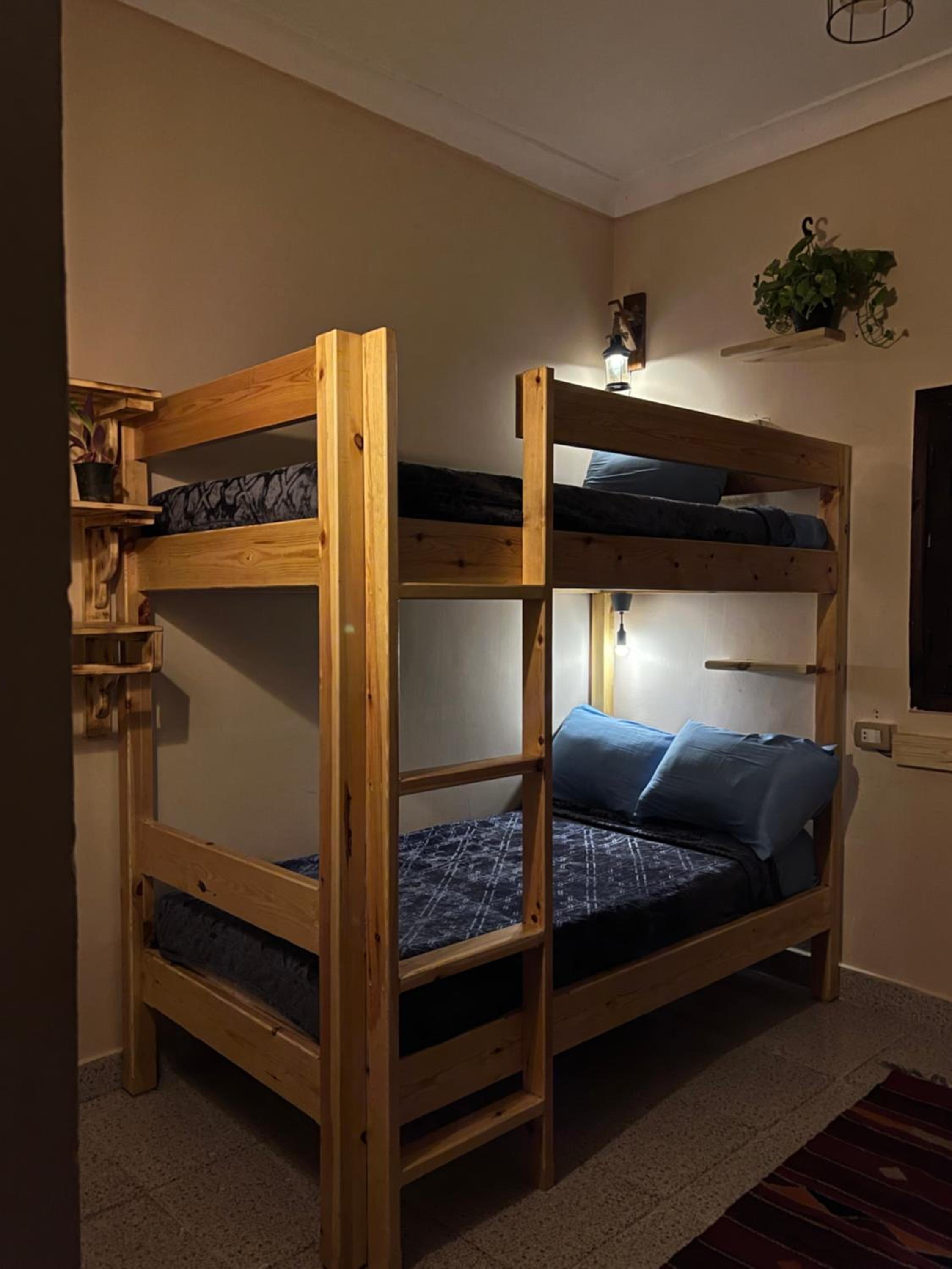 Hotel Tecoma Hostel - Image 1