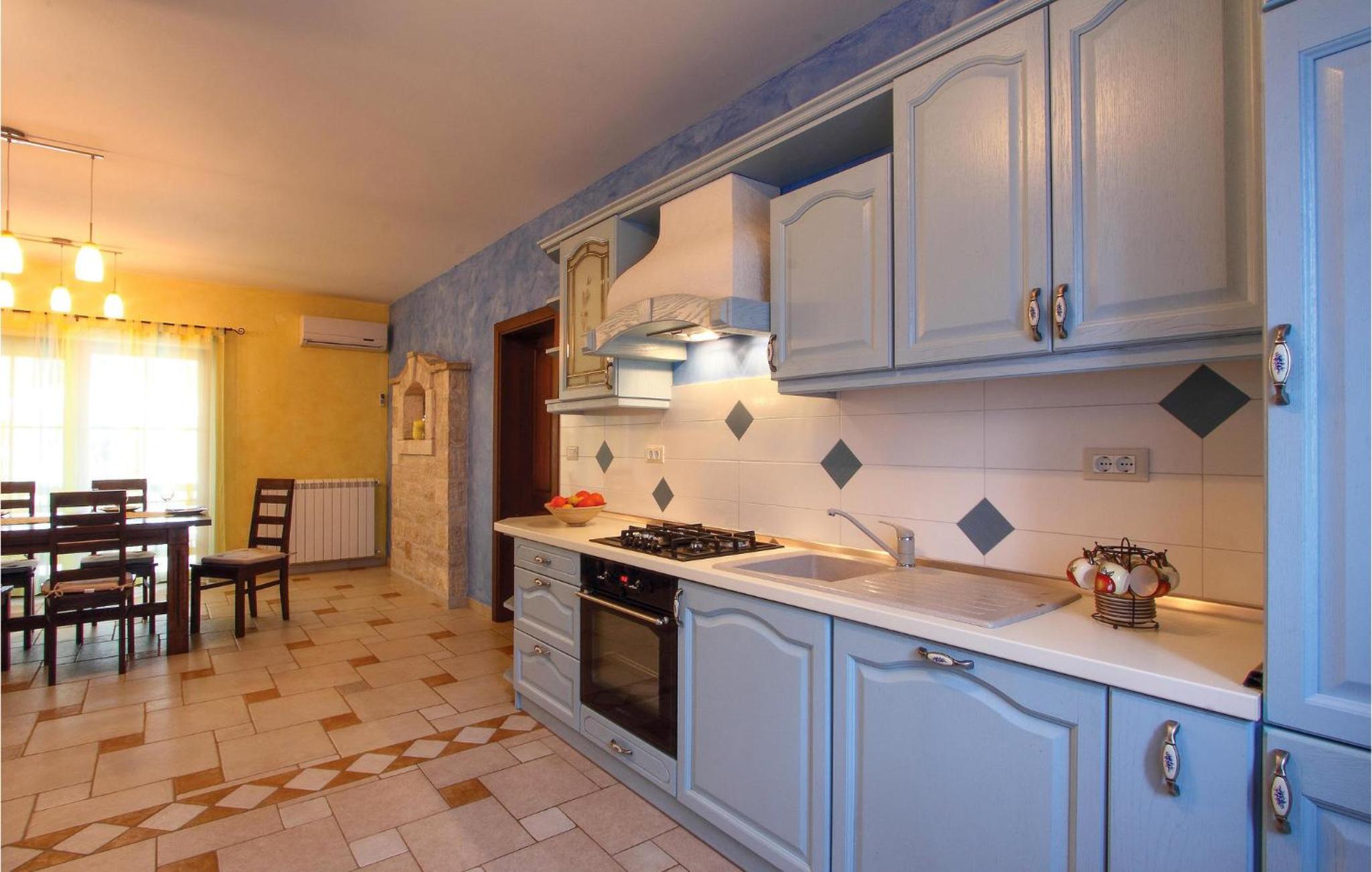 Beautiful Home In Vodnjan view 5