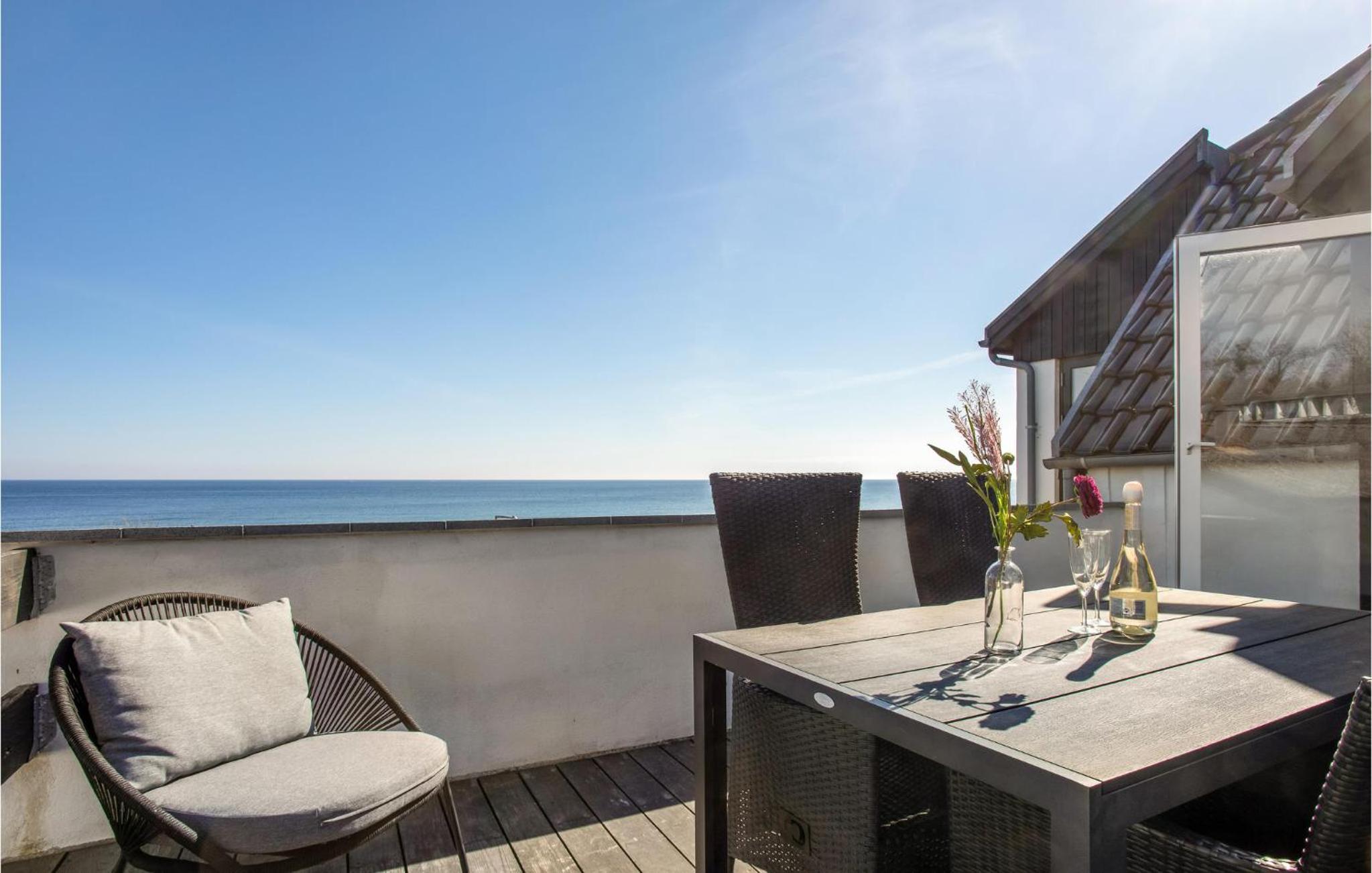 2 Bedroom Beautiful Home In Allinge