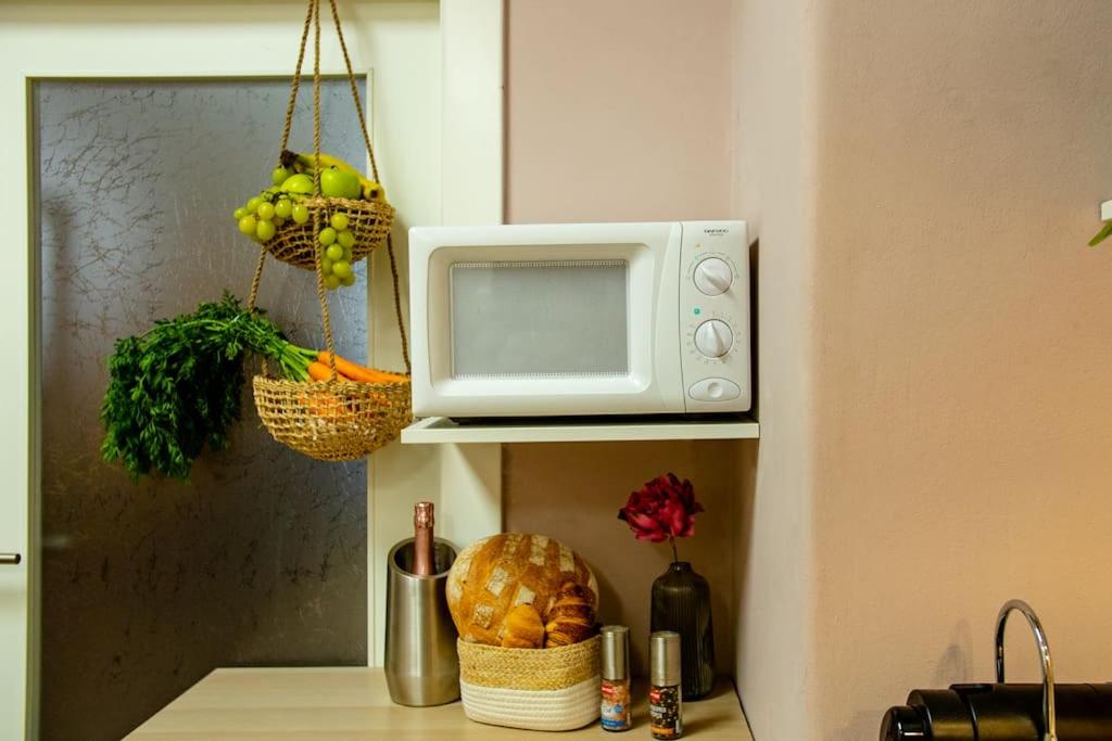 LUXURYLOFT - direct access to shopping street, U3 station, close to center