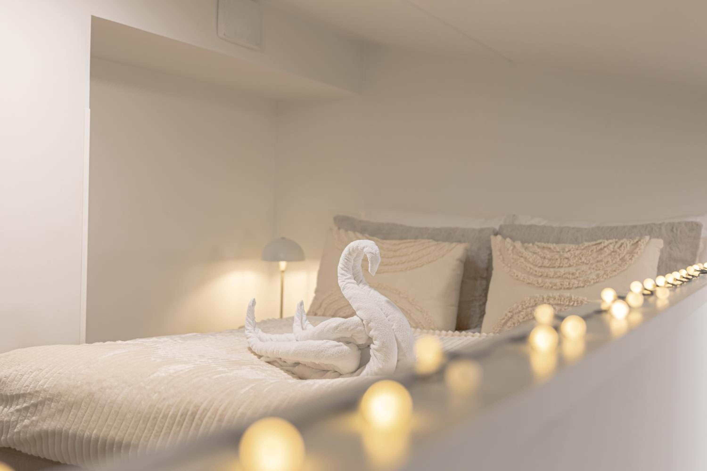 Aurora Suite Sivutie