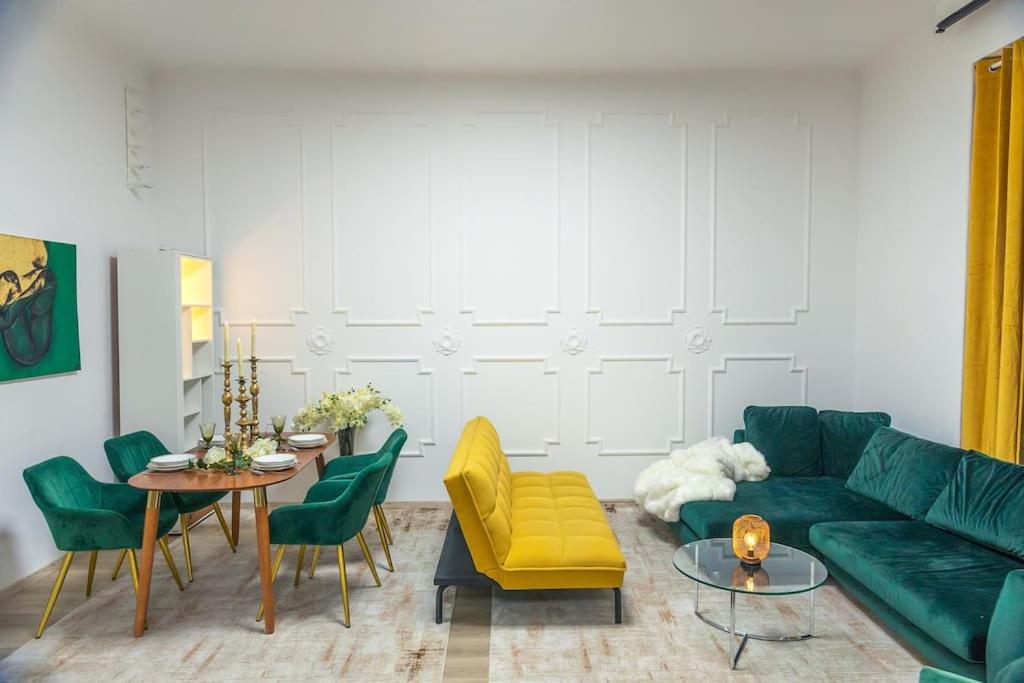 LUXURYLOFT - direct access to shopping street, U3 station, close to center