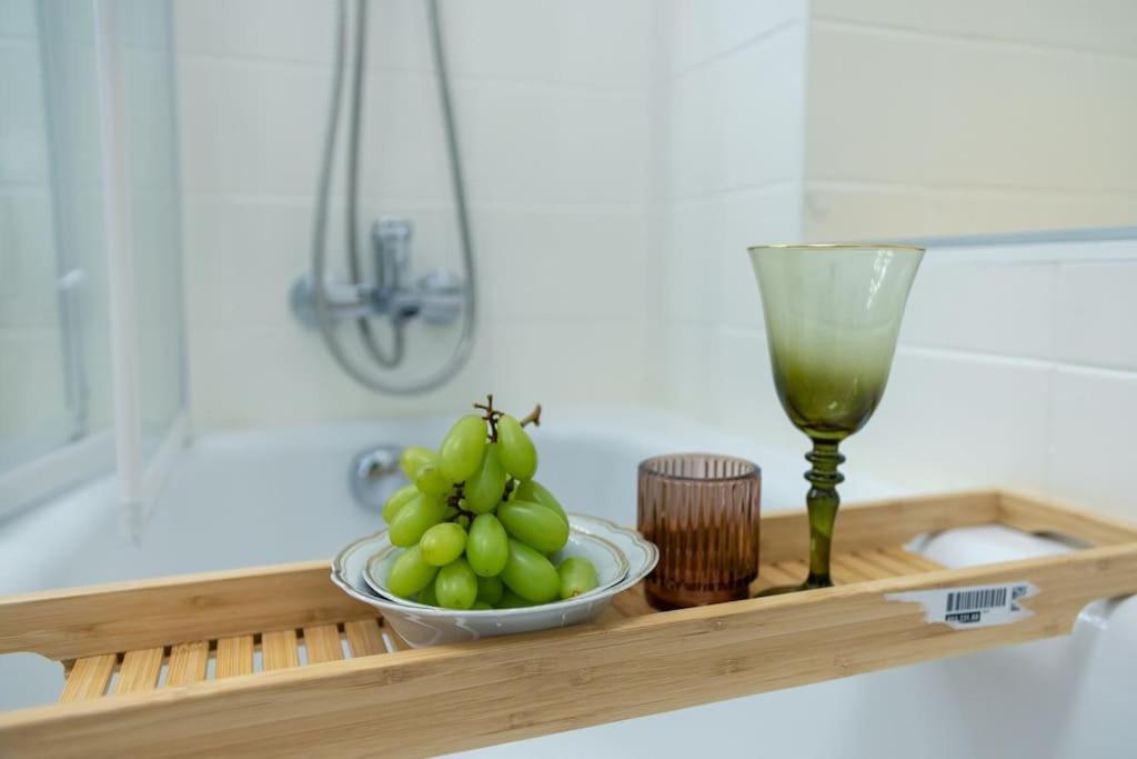 LUXURYLOFT - direct access to shopping street, U3 station, close to center