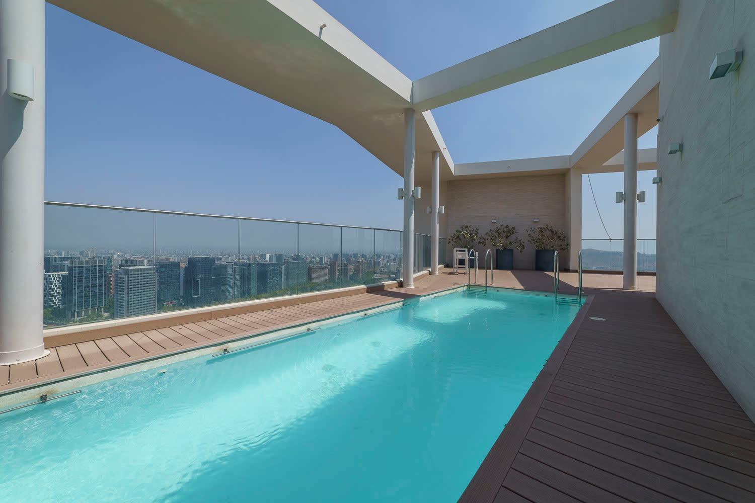 Descubre la Elegancia 2 habitaciones en Las Condes